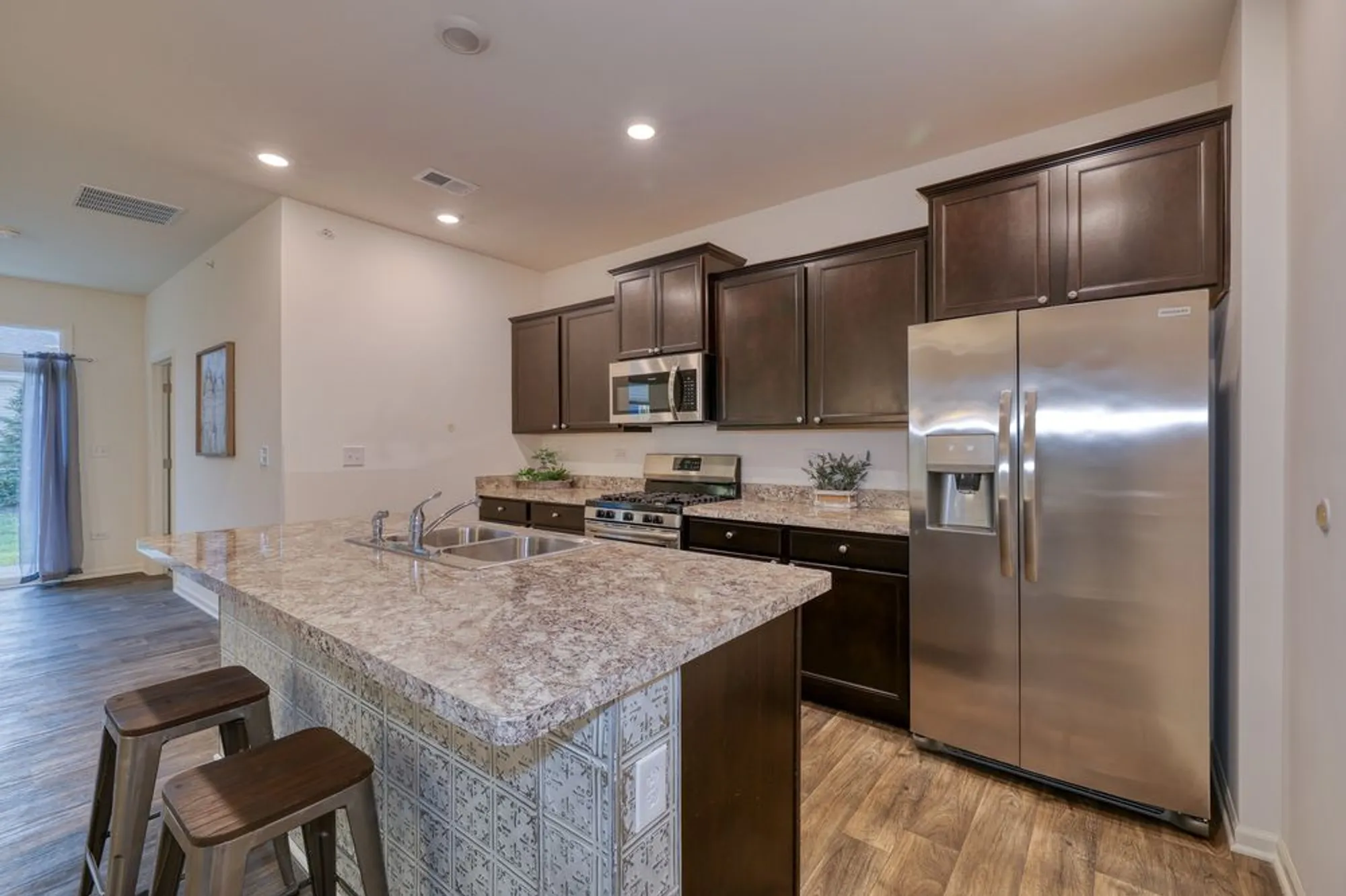 Property Slideshow image 2 of 19 | , North Aurora, IL, 60542