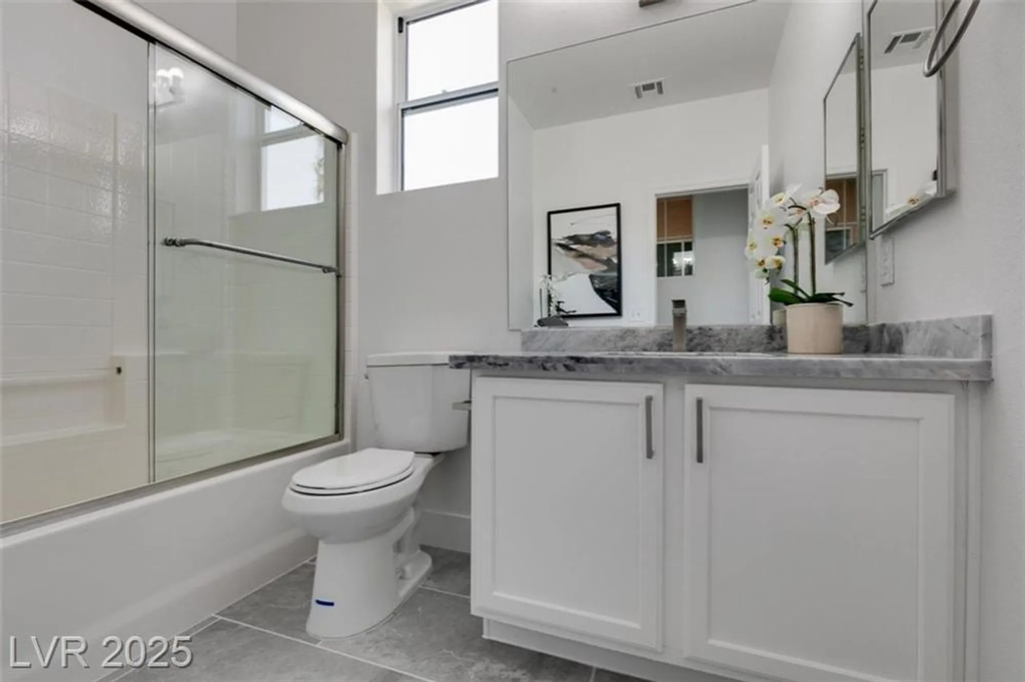 Property Slideshow image 13 of 46 | 5029 alfingo st, Las Vegas, NV, 89135