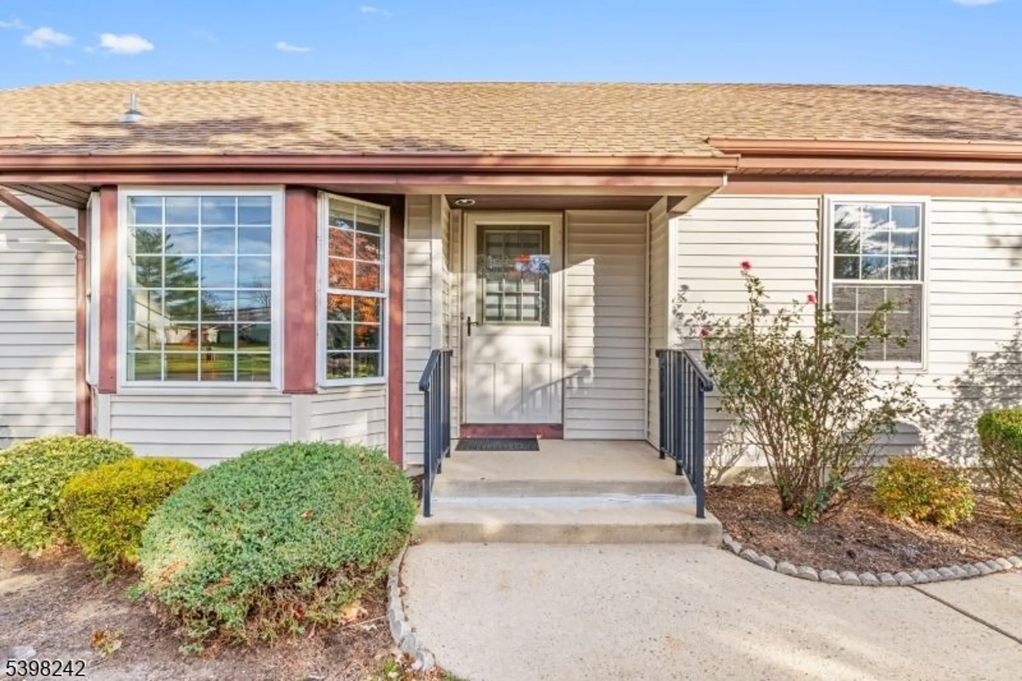 Property Slideshow image 1 of 32 | 18 benjamin franklin dr, Monroe Twp., NJ, 08831