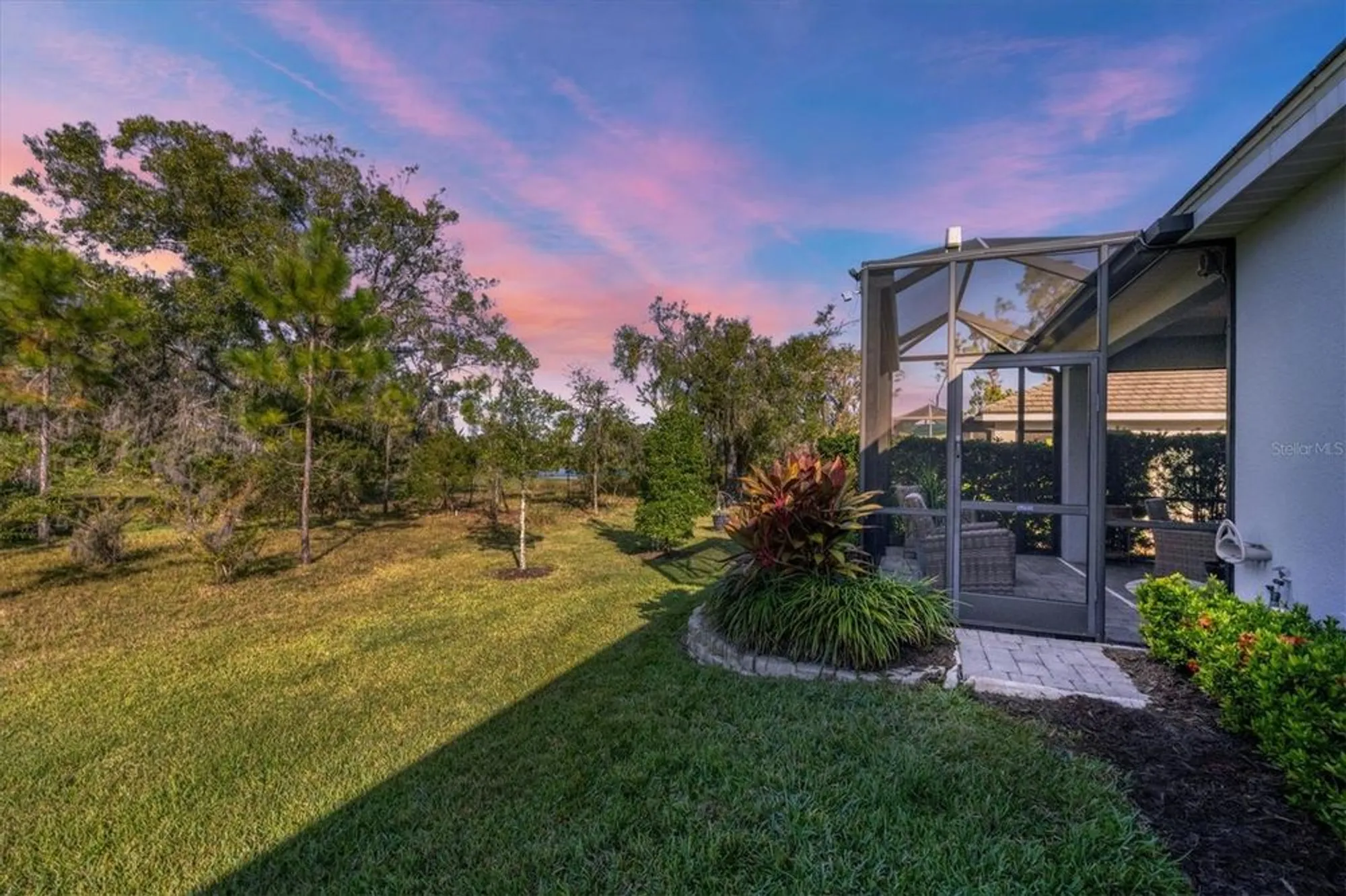 Property Slideshow image 4 of 72 | 3214 sky blue cv, Bradenton, FL, 34211