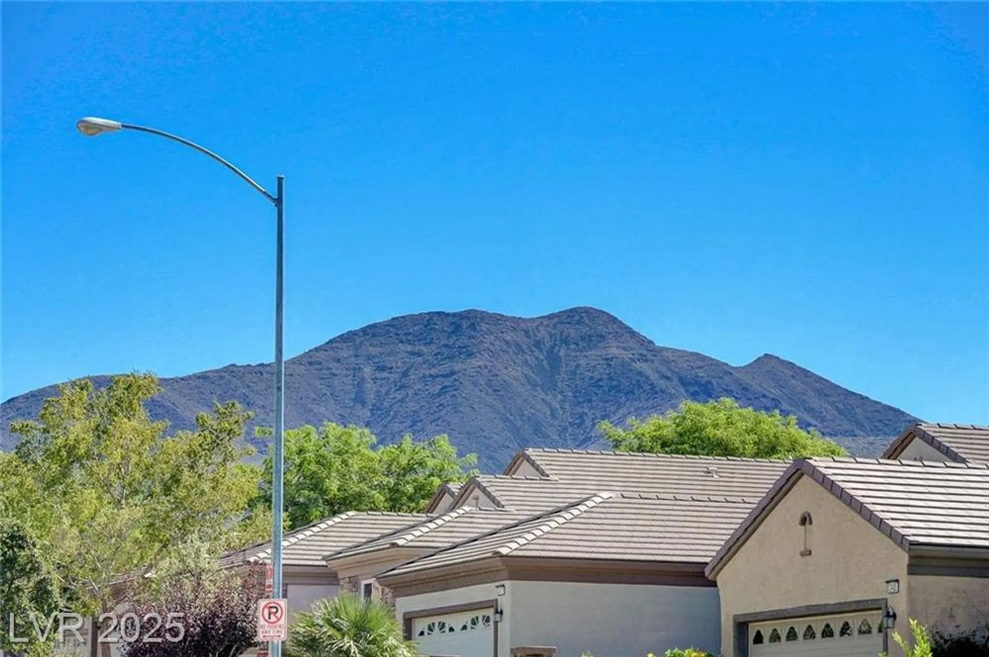 Property Slideshow image 50 of 61 | 2496 serene moon dr, Henderson, NV, 89044