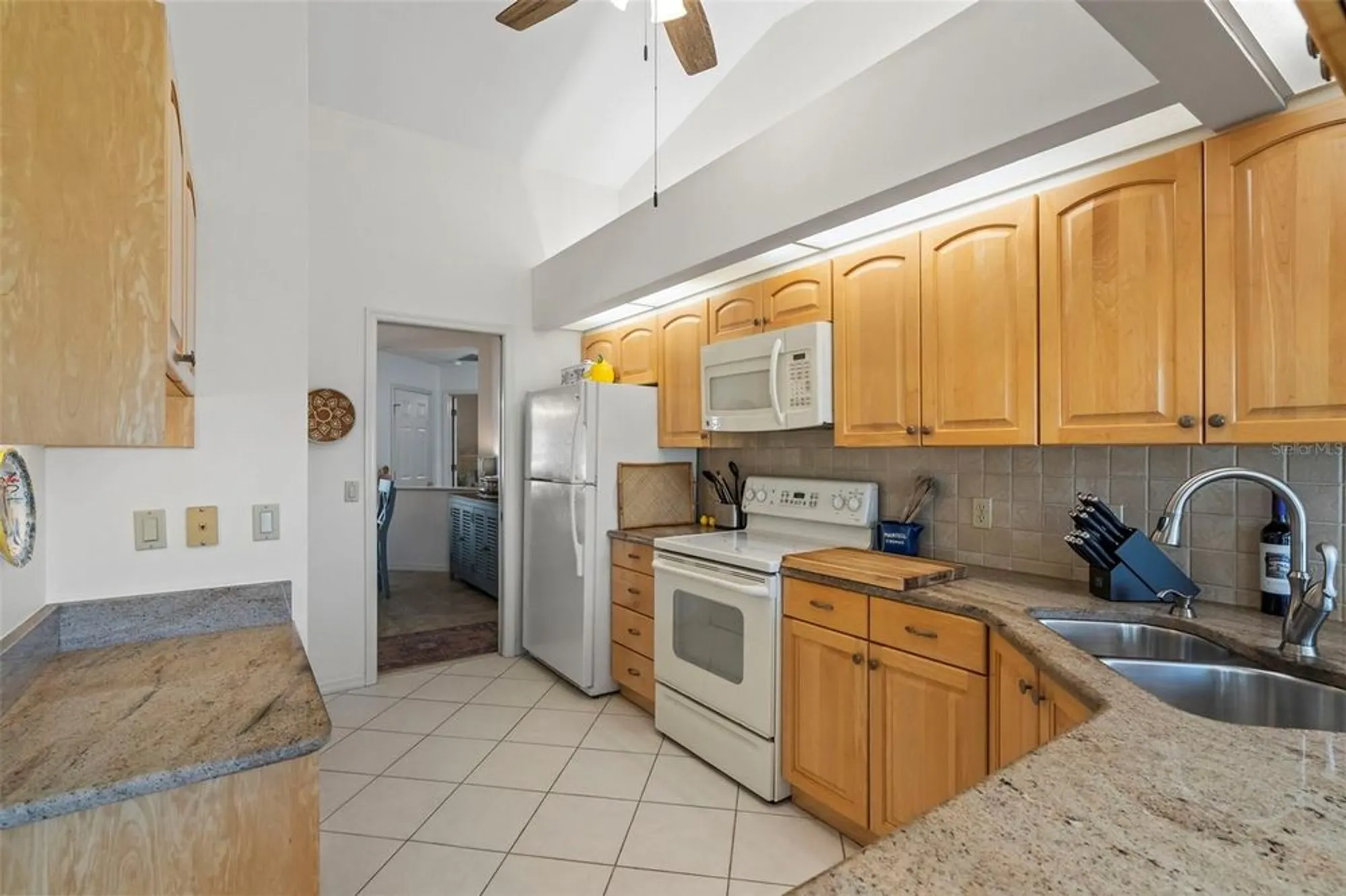 Property Slideshow image 12 of 84 | 174 southampton pl 345, Venice, FL, 34293