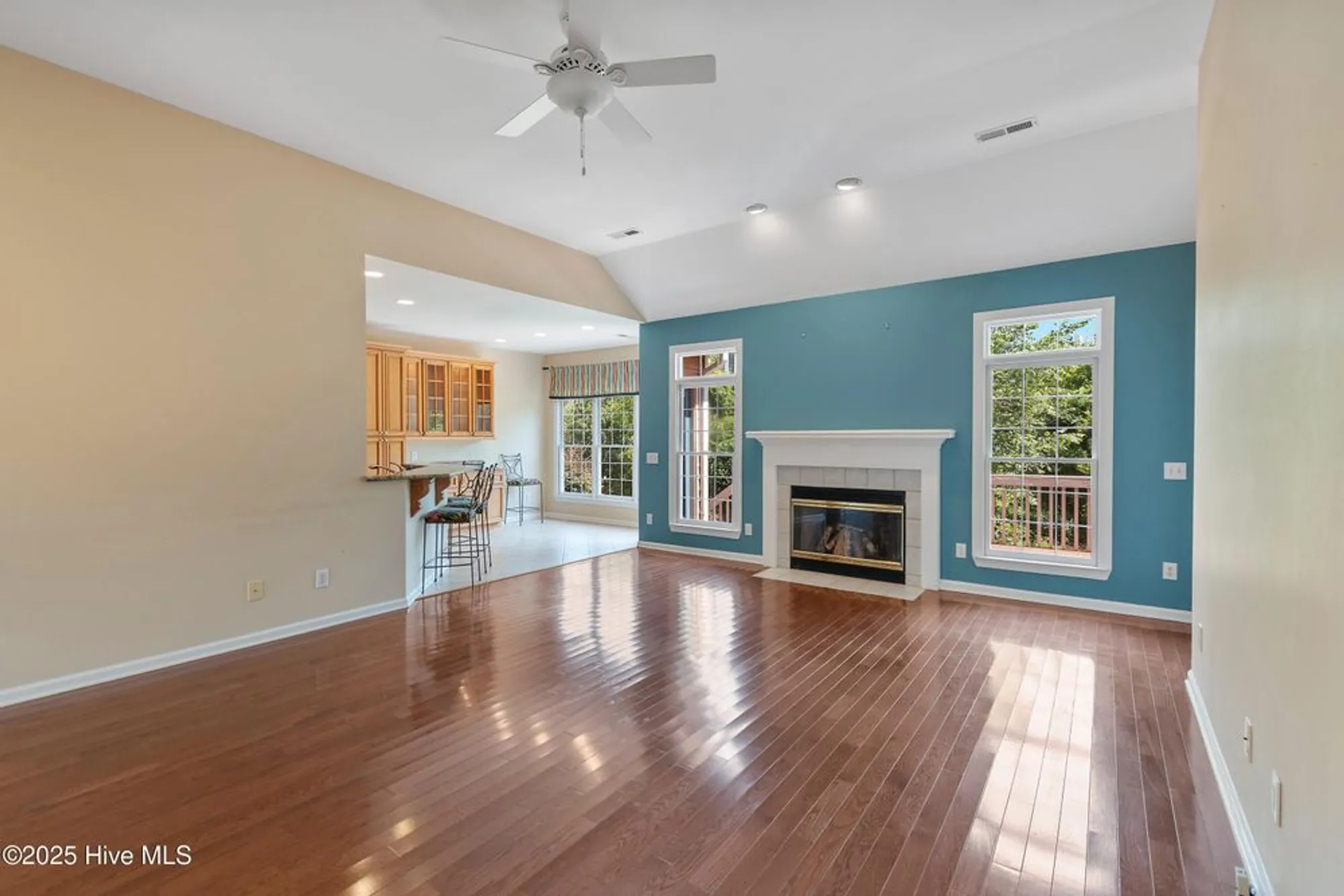 Property Slideshow image 9 of 43 | 4176 silverleaf dr, Southport, NC, 28461