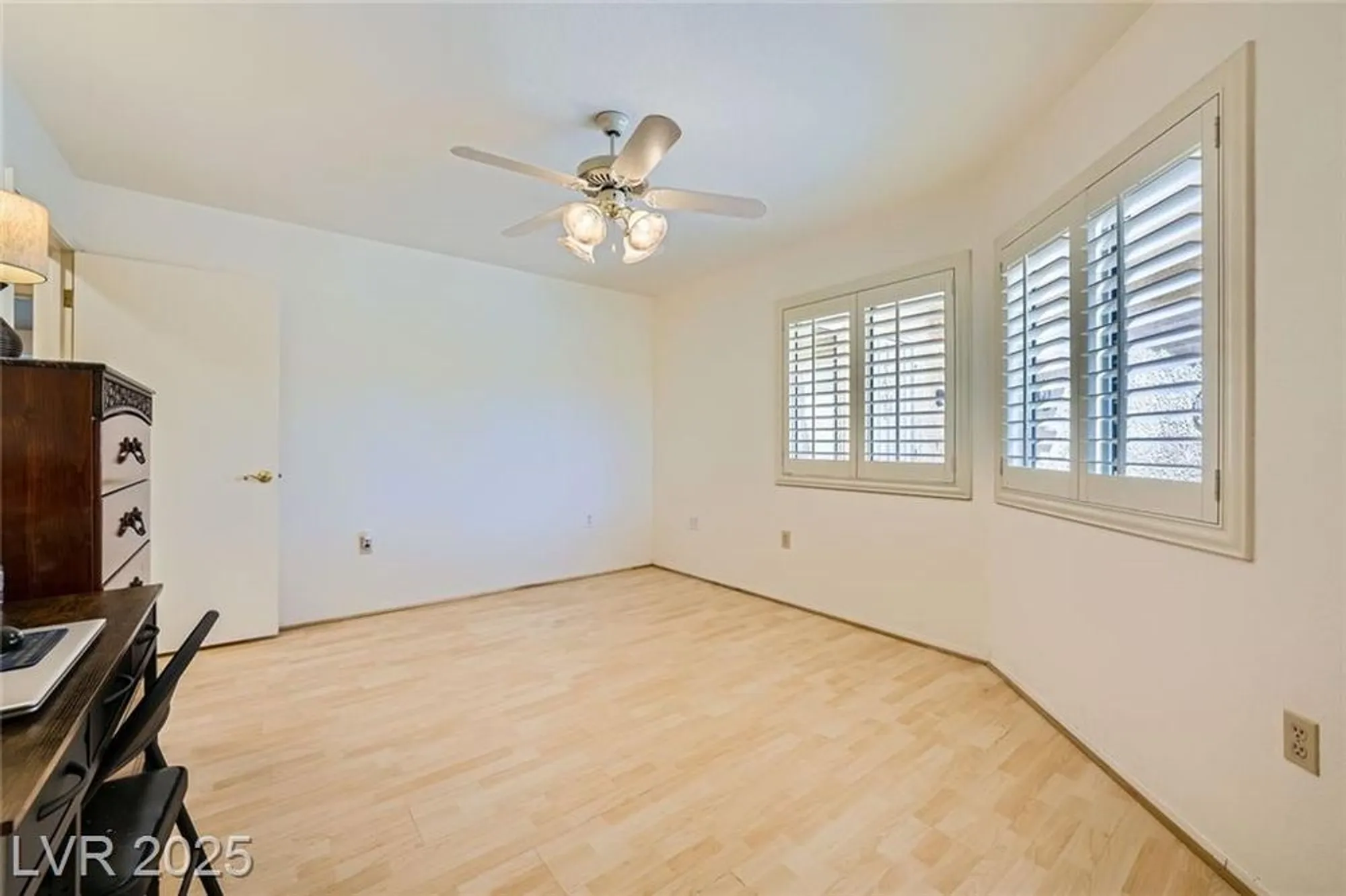 Property Slideshow image 29 of 53 | 9024 starmount dr, Las Vegas, NV, 89134
