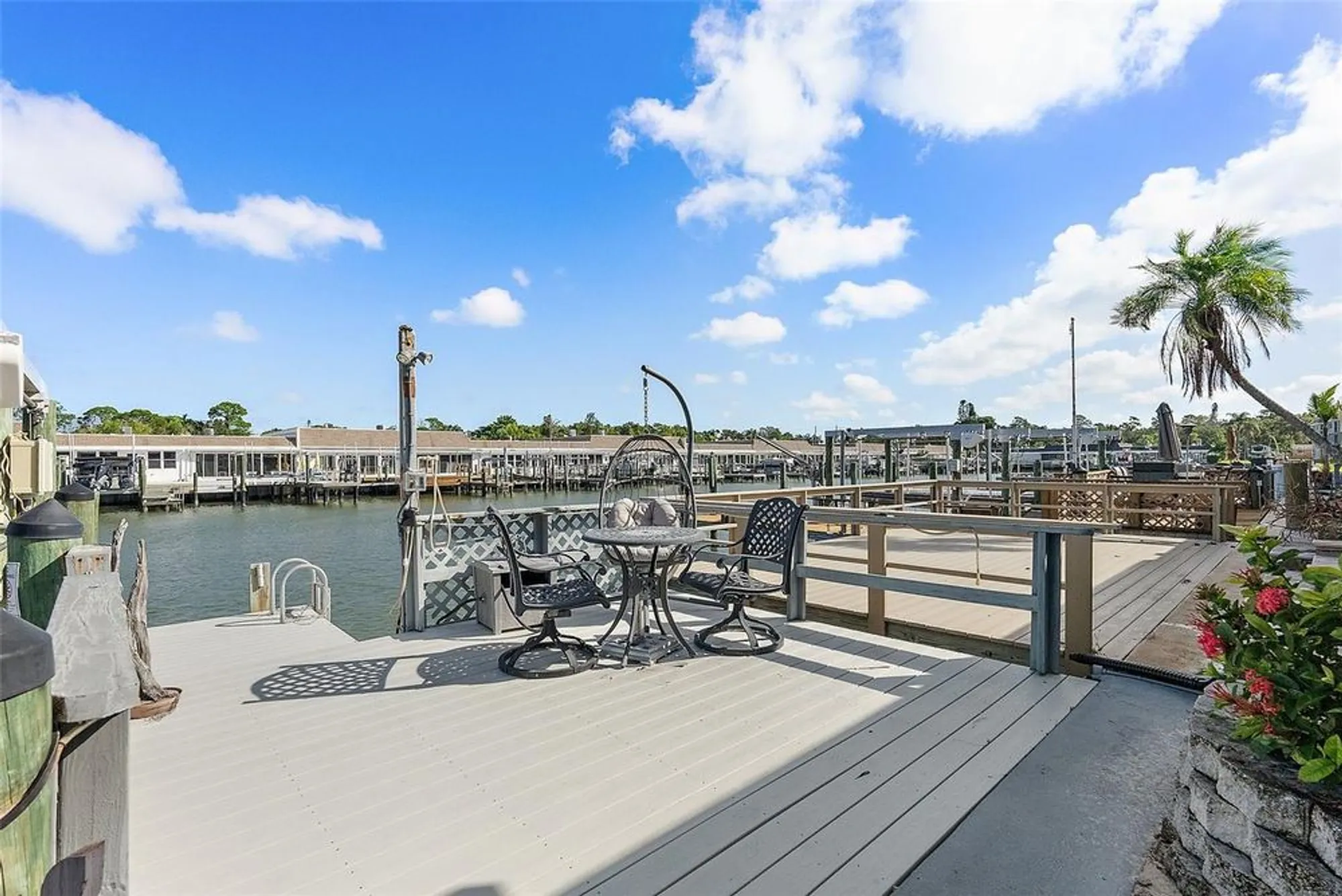 Property Slideshow image 27 of 40 | 325 boca ciega point blvd, St Petersburg, FL, 33708