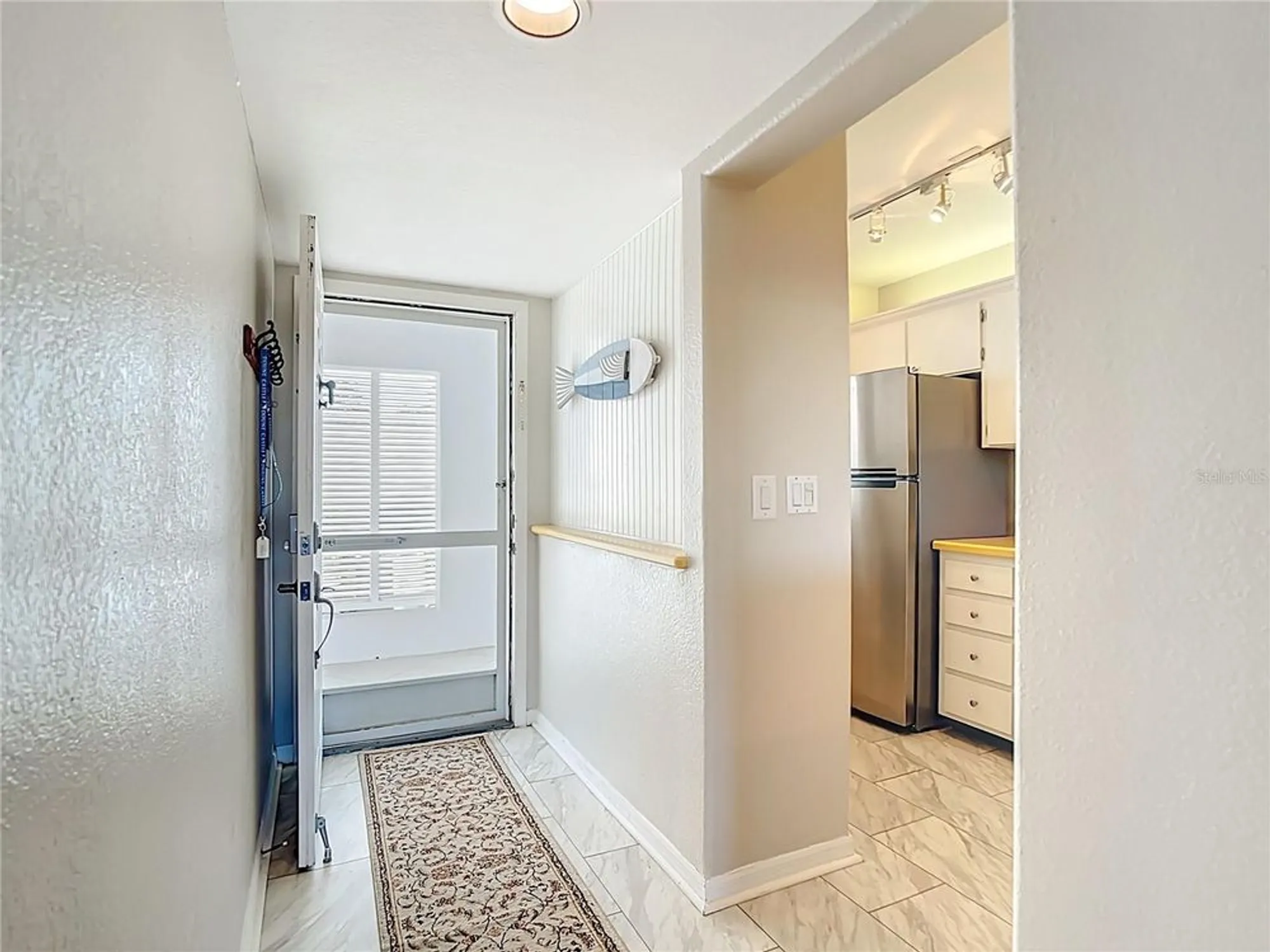 Property Slideshow image 12 of 57 | 404 cerromar cir 115, Venice, FL, 34293