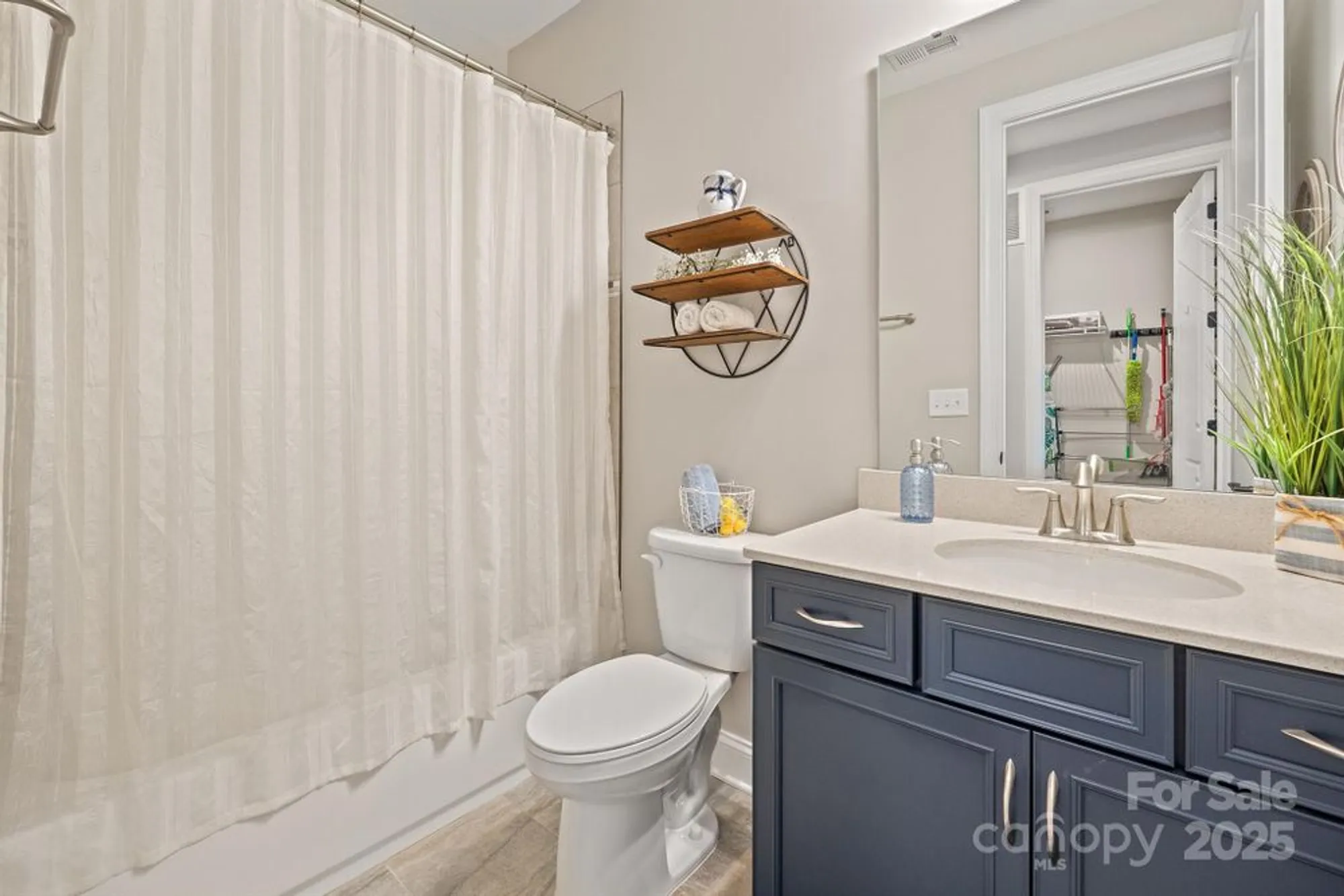 Property Slideshow image 30 of 48 | 8631 profit ln, Charlotte, NC, 28215