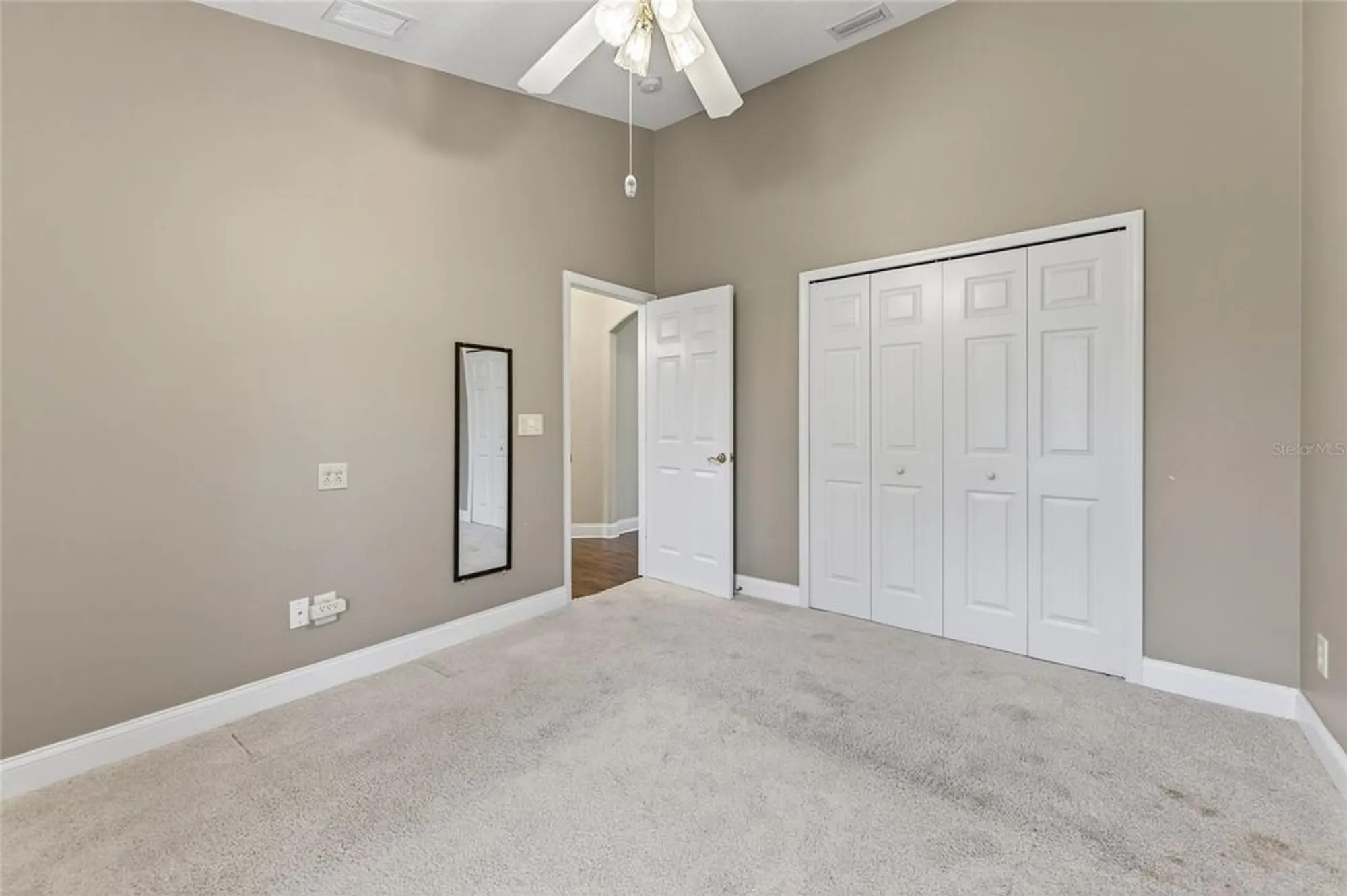 Property Slideshow image 22 of 46 | 5402 swordfern ct, Port Orange, FL, 32128