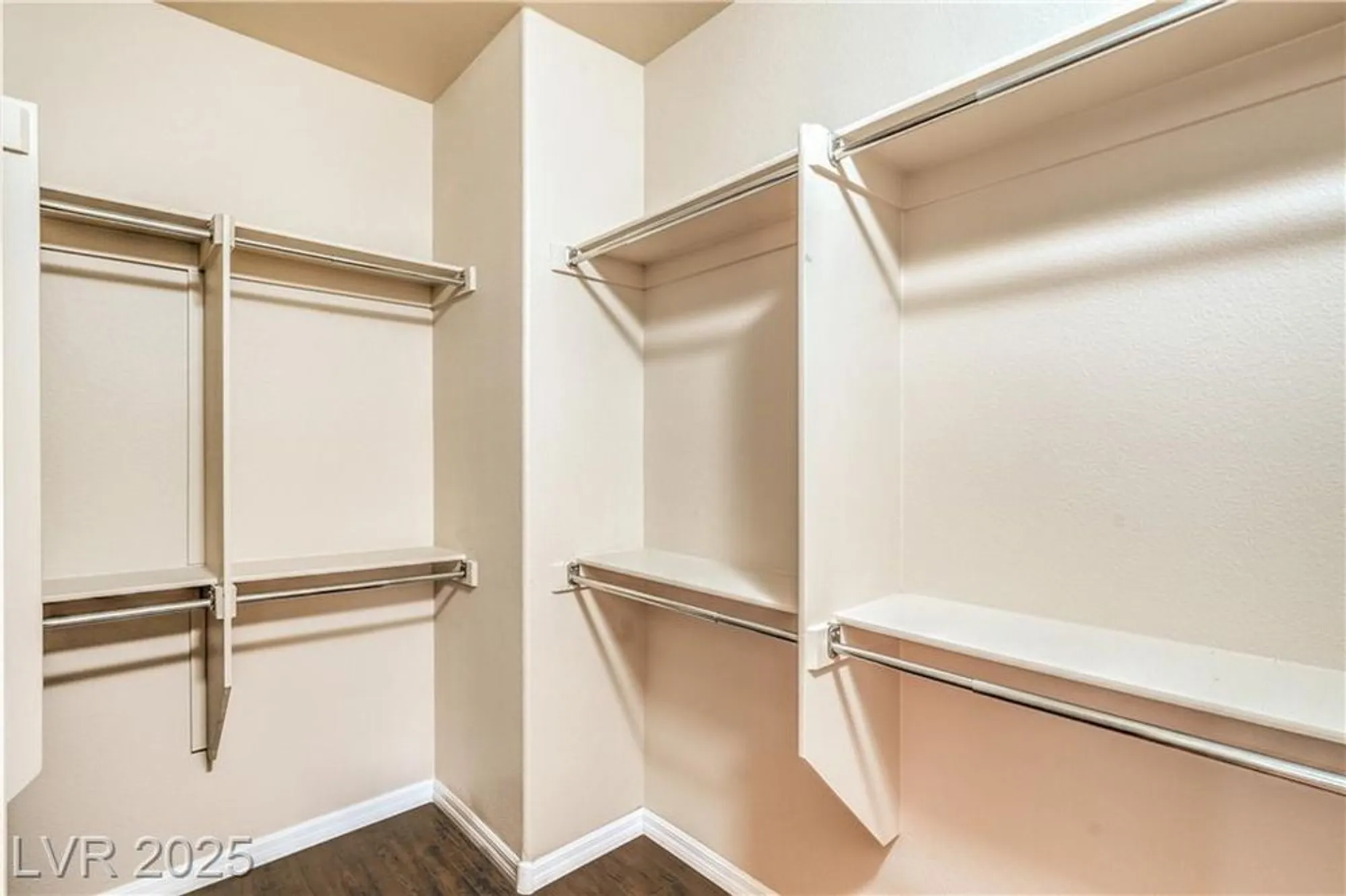 Property Slideshow image 21 of 52 | 2148 shadow canyon dr, Henderson, NV, 89044