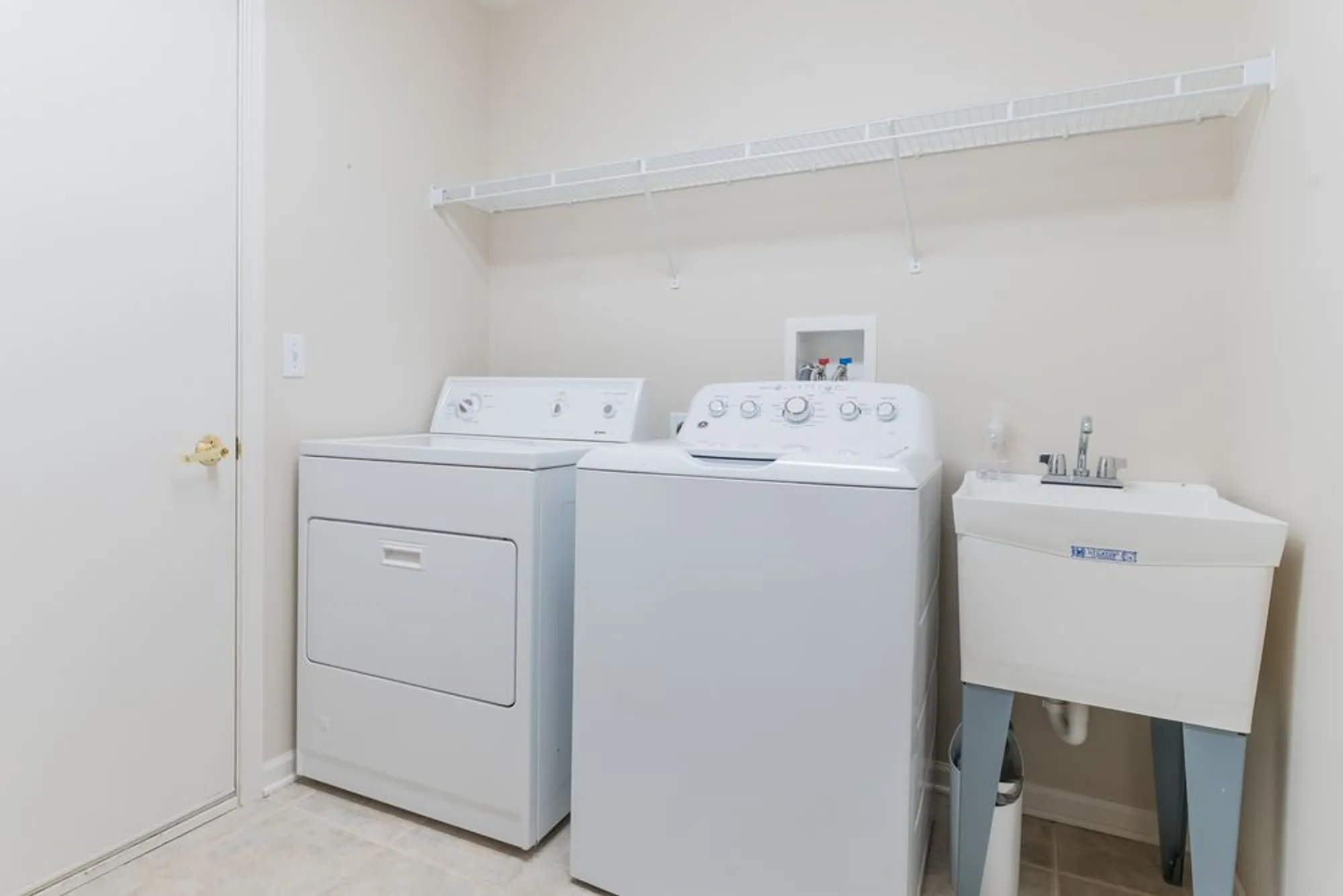 Property Slideshow image 24 of 44 | , Huntley, IL, 60142