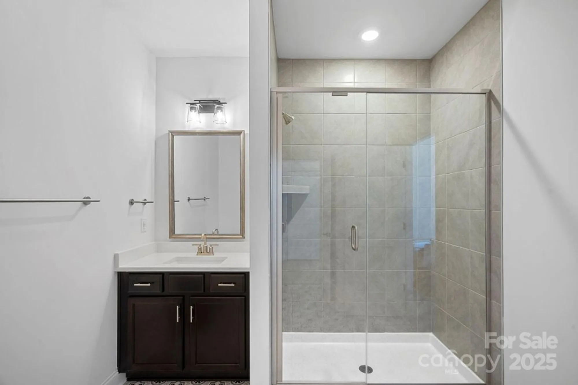 Property Slideshow image 30 of 39 | 218 alenda lux cir, Mooresville, NC, 28115