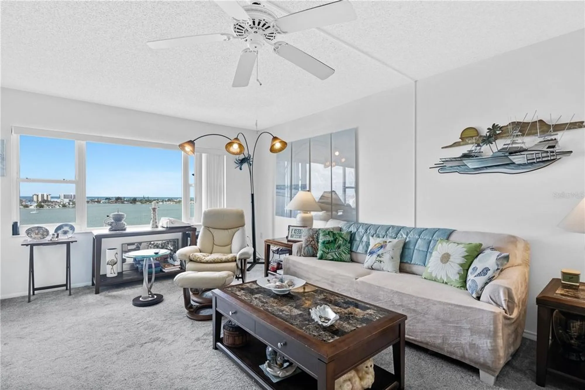 Property Slideshow image 14 of 47 | 4525 cove cir apt 1002, St Petersburg, FL, 33708