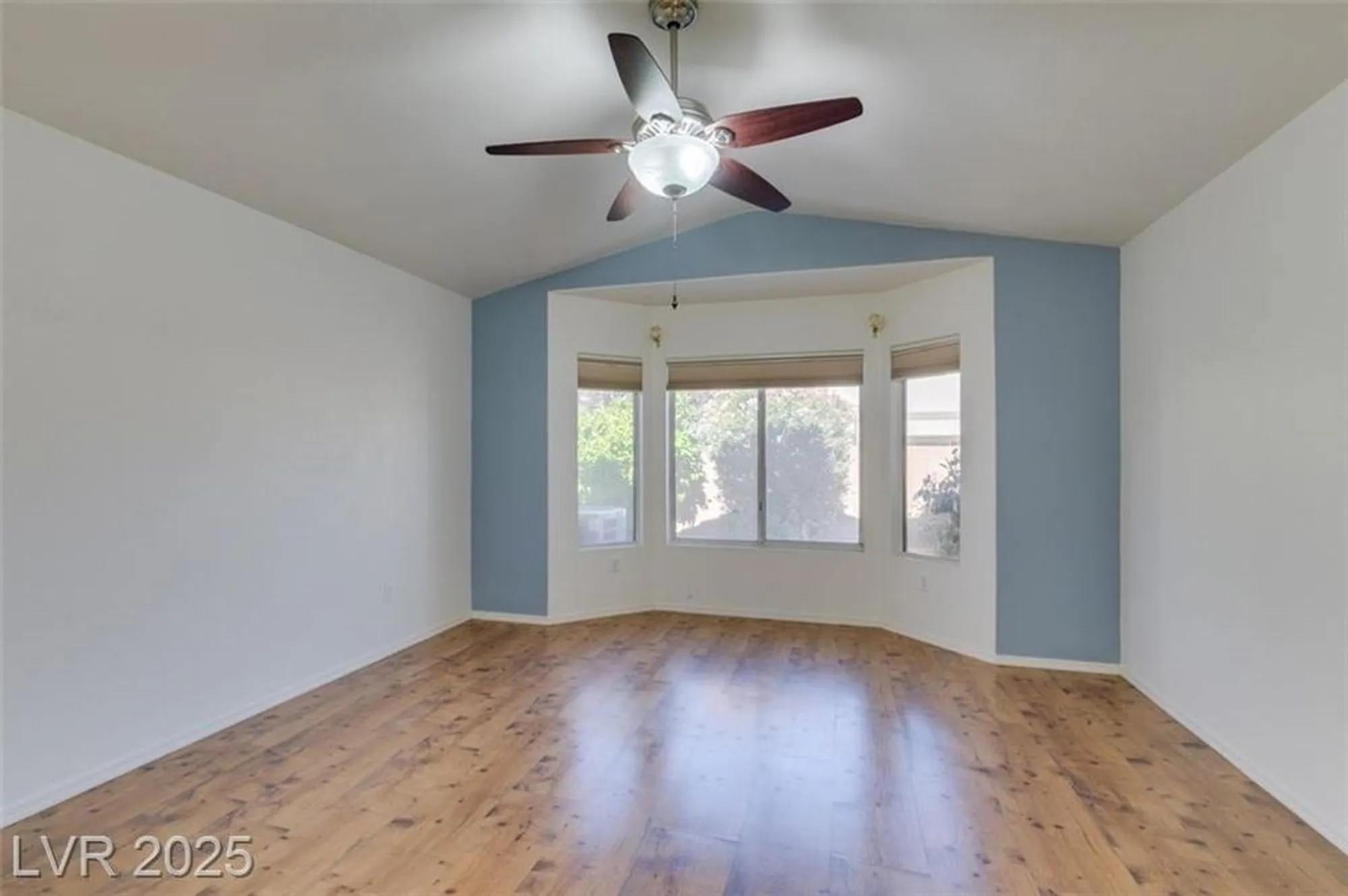 Property Slideshow image 12 of 27 | 2108 eagle watch dr, Henderson, NV, 89012