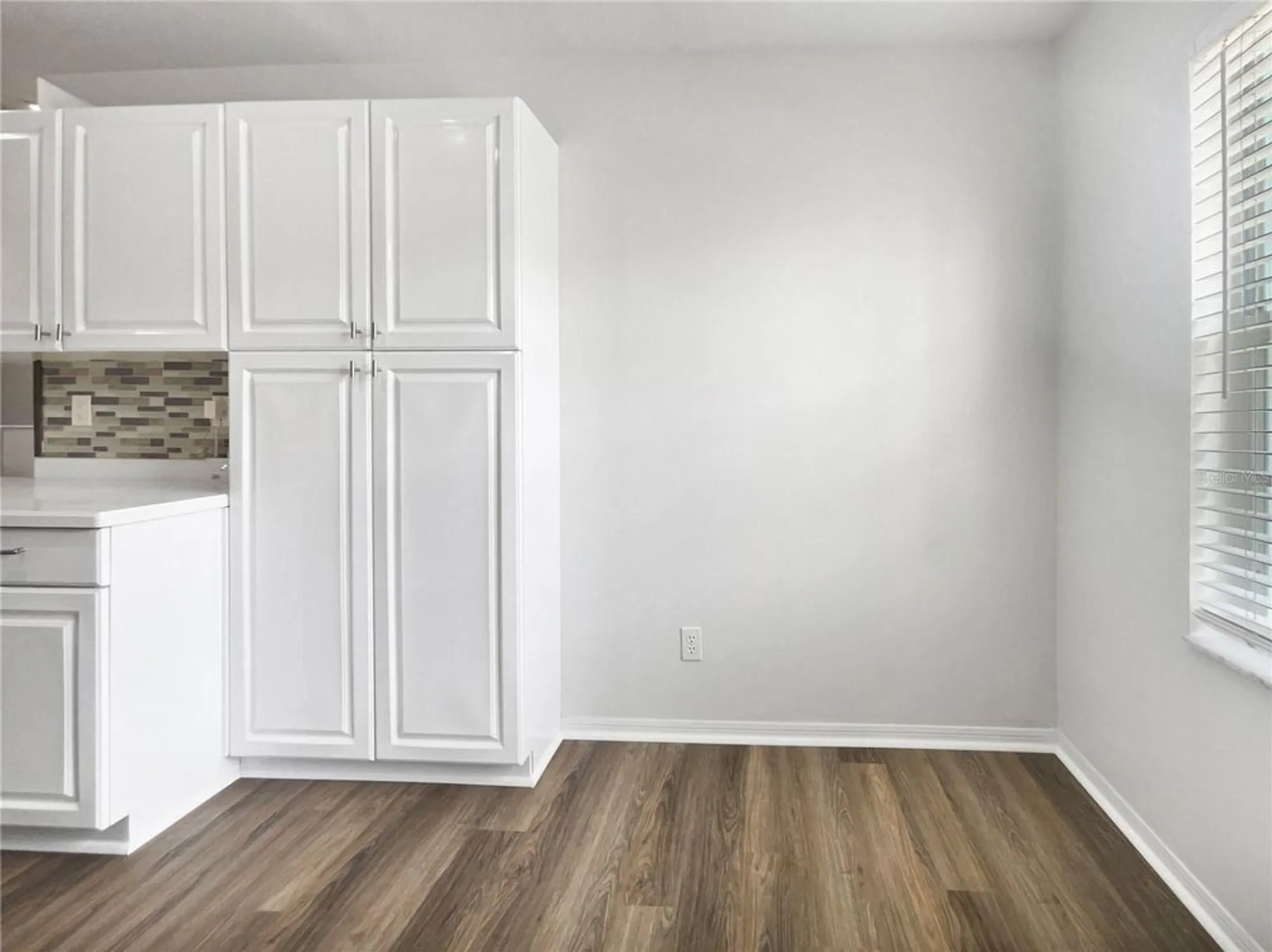 Property Slideshow image 12 of 29 | 6629 pineview ter # 5-201, Bradenton, FL, 34203