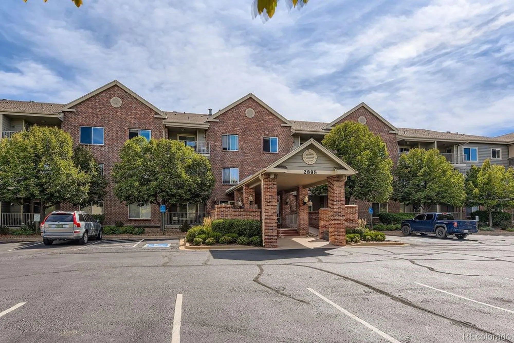 Property Slideshow image 11 of 13 | 2895 w riverwalk cir apt 114, Littleton, CO, 80123