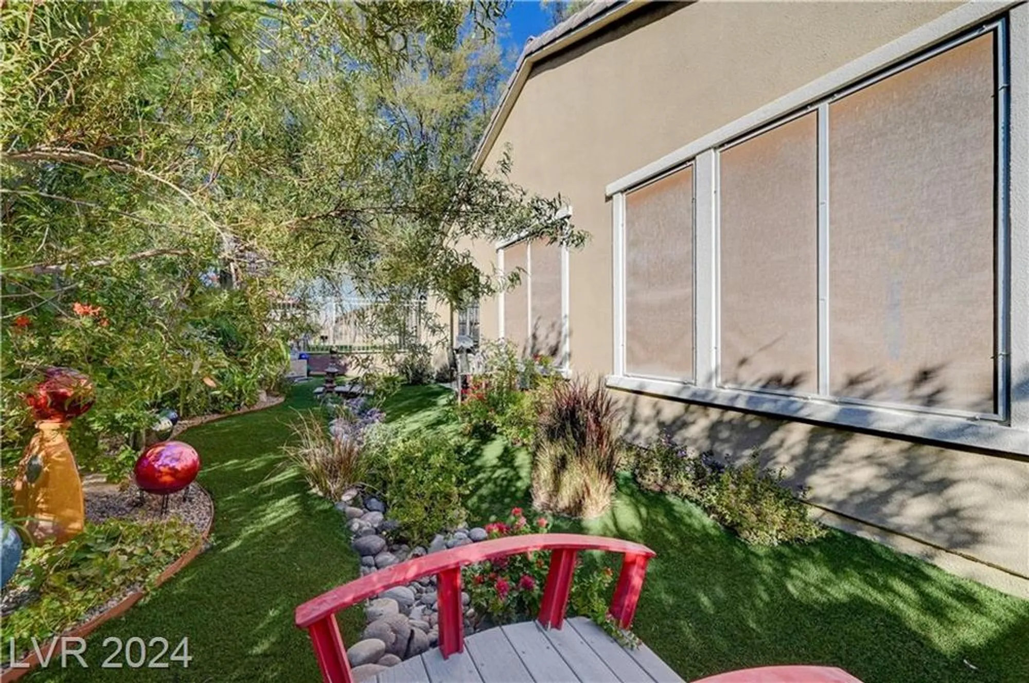 Property Slideshow image 55 of 86 | 5721 keystone crest st, North Las Vegas, NV, 89081