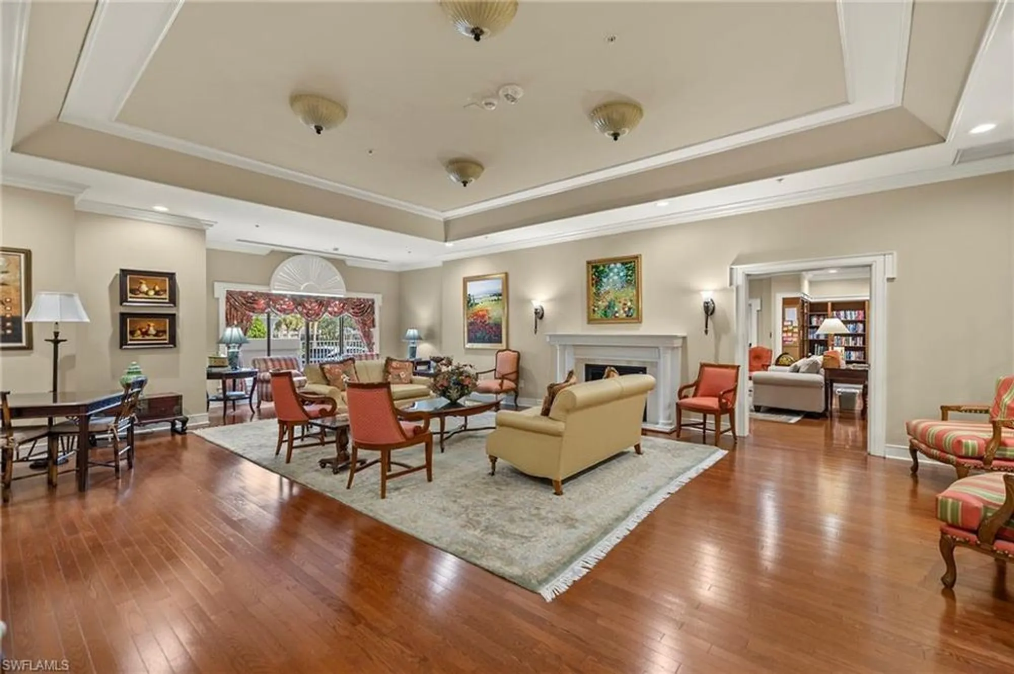 Property Slideshow image 27 of 36 | 100 glenview pl 202, Naples, FL, 34108