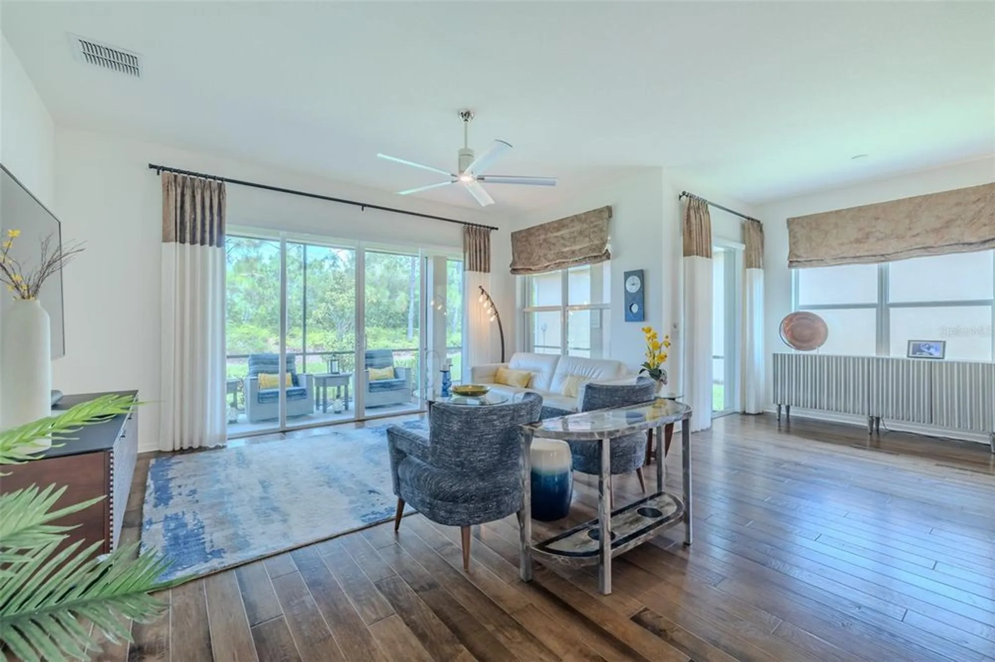 Property Slideshow image 23 of 92 | 4820 grand banks dr, Wimauma, FL, 33598