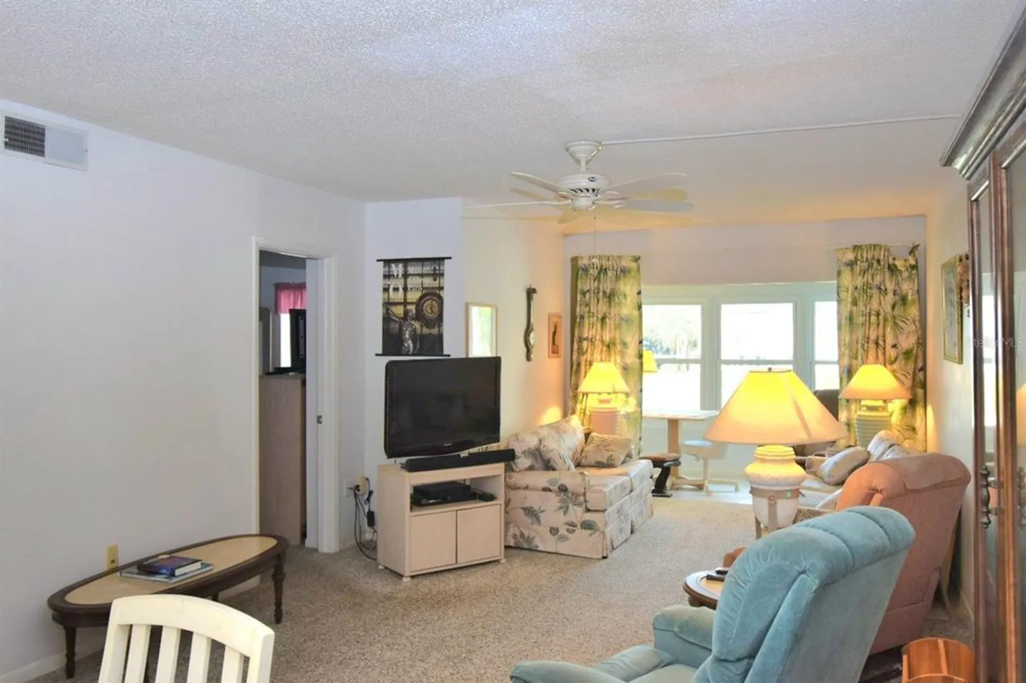 Property Slideshow image 16 of 27 | 960 virginia st 205, Dunedin, FL, 34698