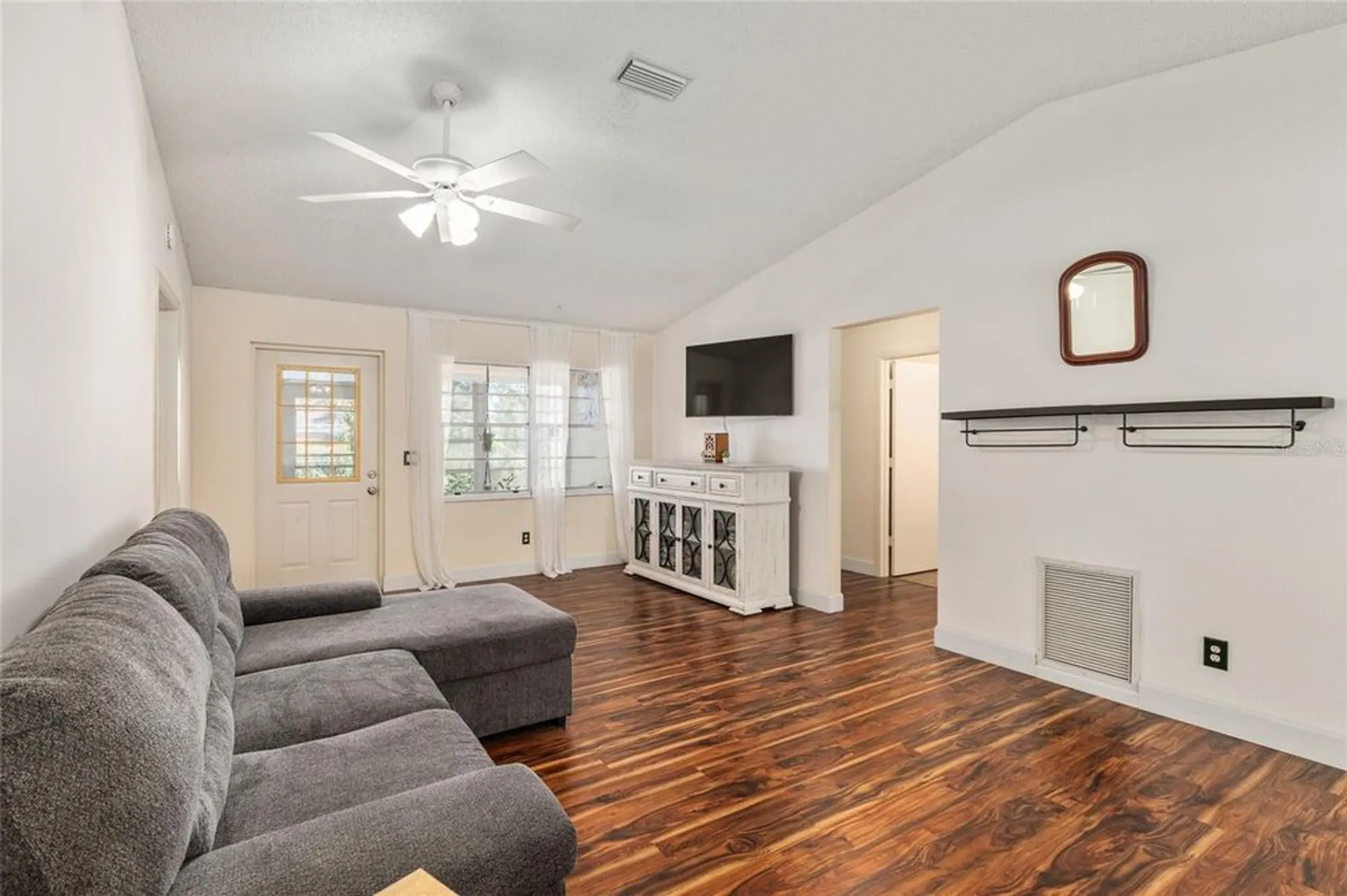 Property Slideshow image 18 of 48 | 8711 sw 90th st b, Ocala, FL, 34481