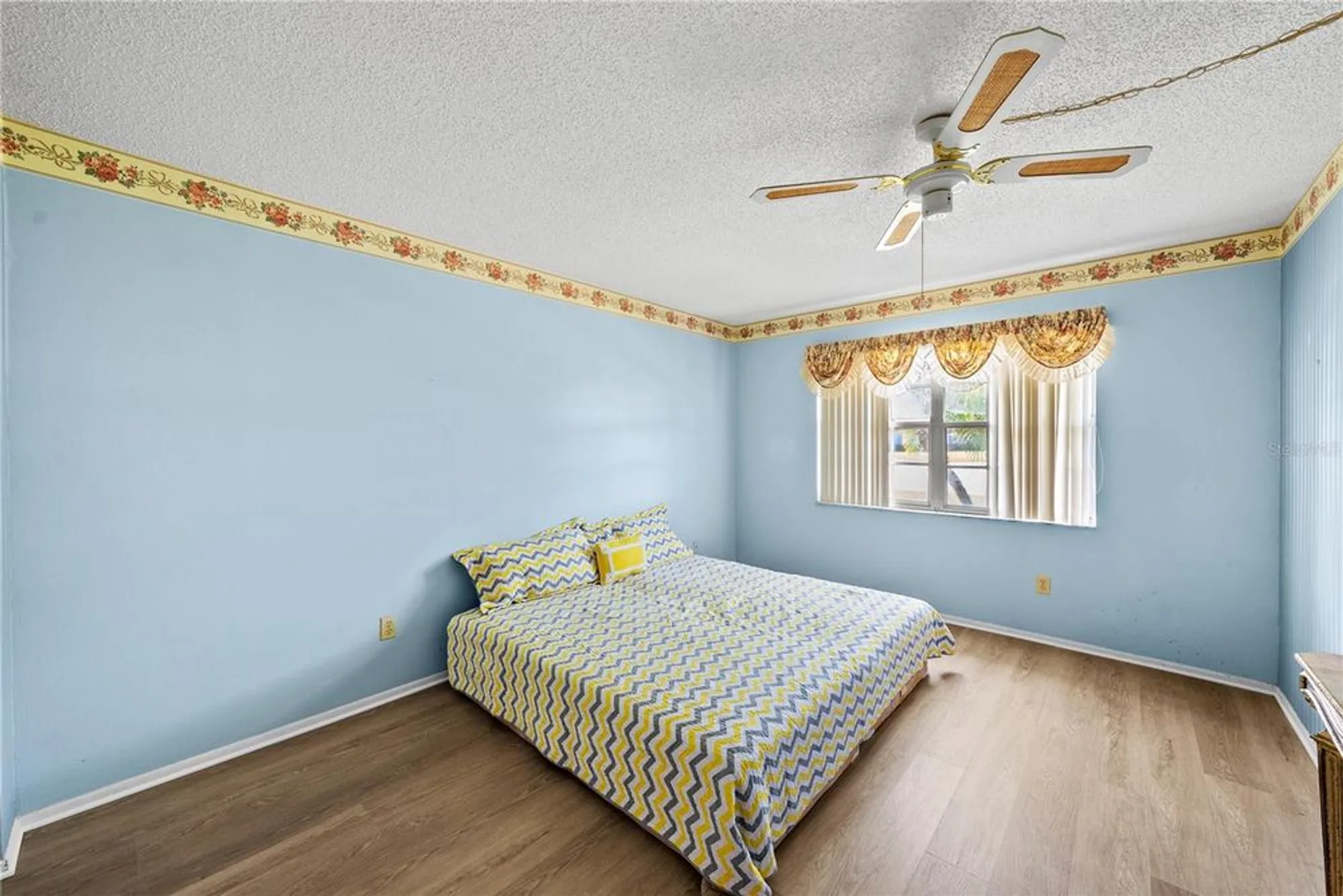 Property Slideshow image 27 of 100 | 3420 stonehaven ct d, Palm Harbor, FL, 34684