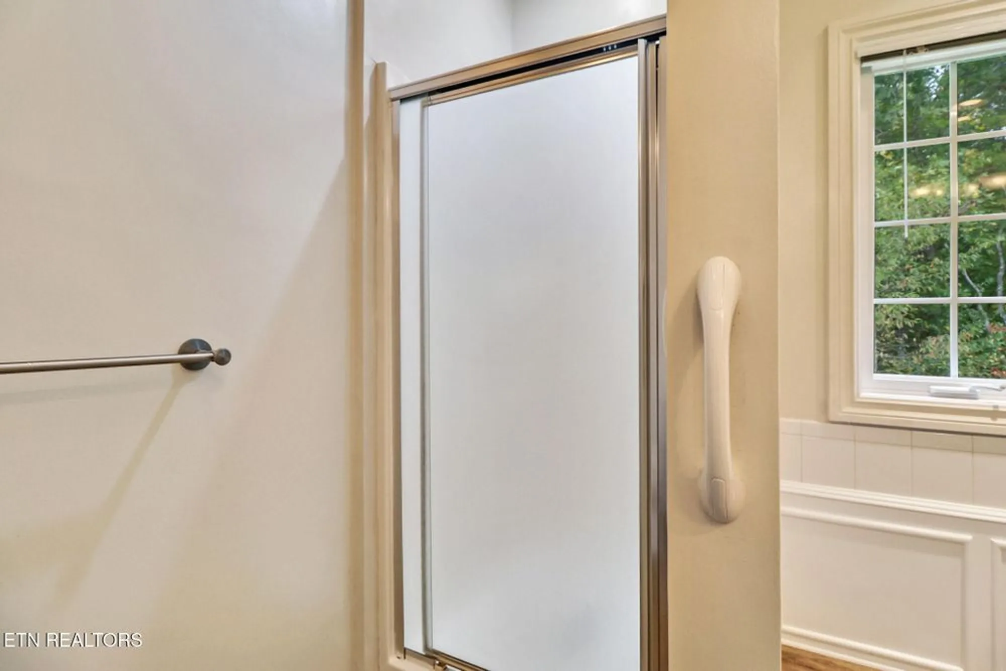 Property Slideshow image 21 of 30 | 613 westchester dr, Crossville, TN, 38558