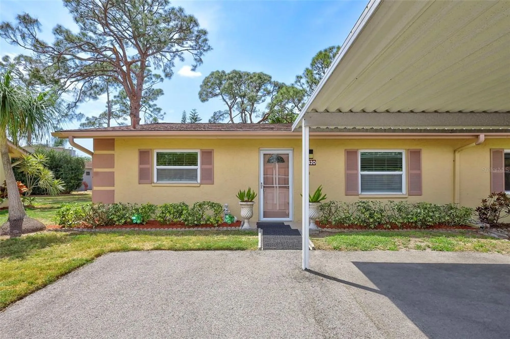 Property Slideshow image 1 of 44 | 4420 tecumseh trl # 38, Sarasota, FL, 34233