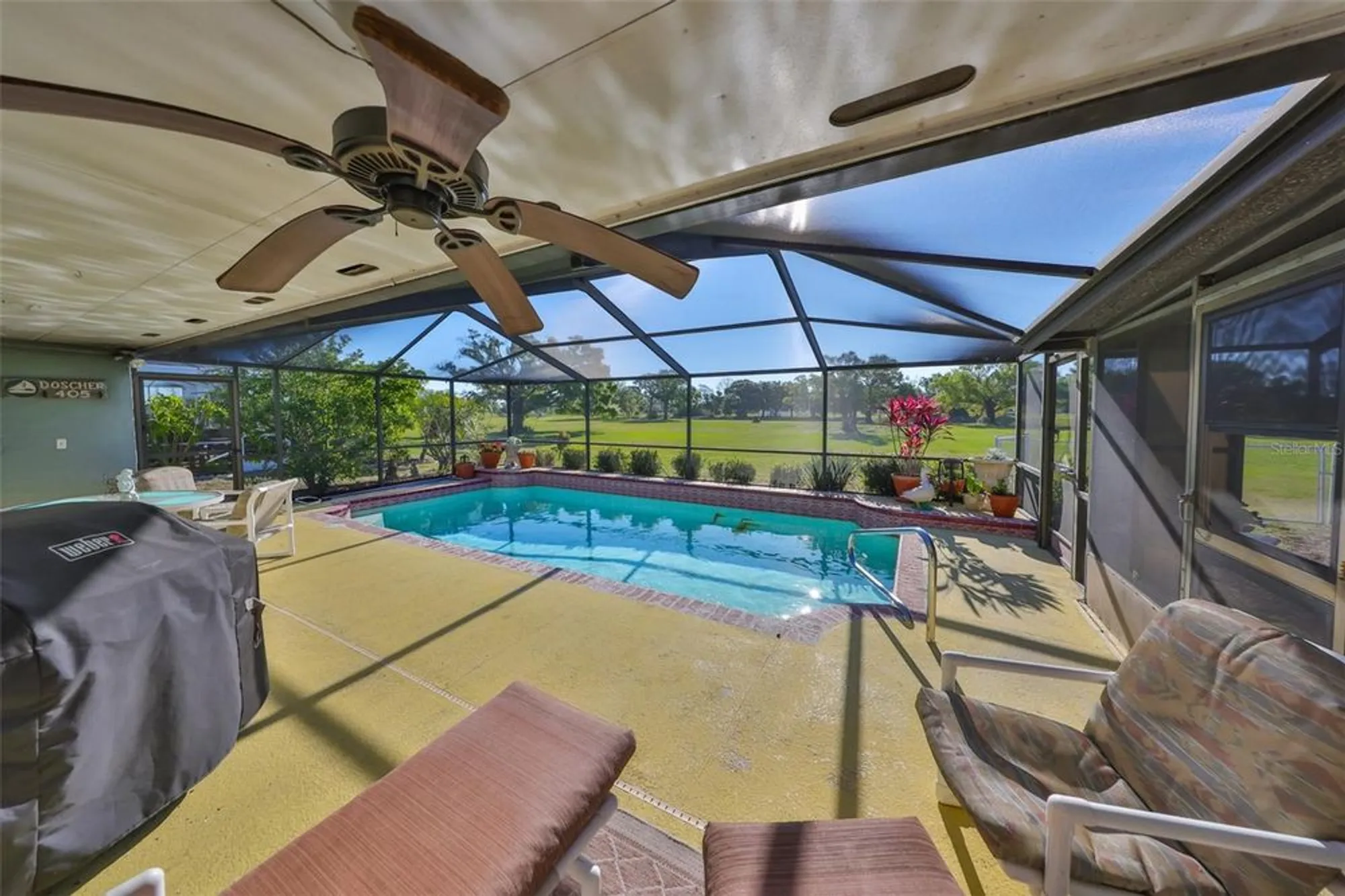 Property Slideshow image 43 of 53 | 672 allegheny dr, Sun City Center, FL, 33573