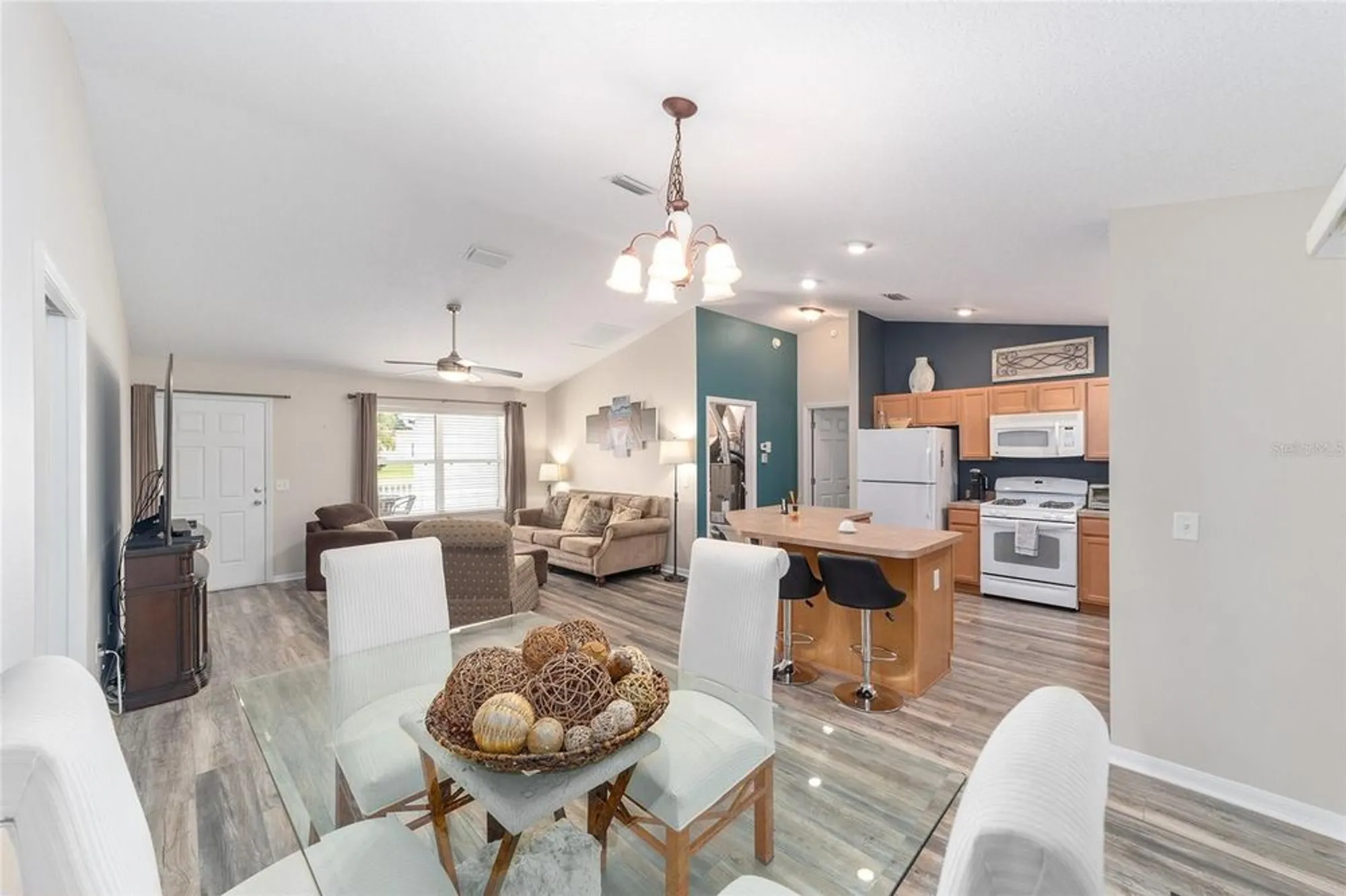 Property Slideshow image 21 of 58 | 2020 harston trl, The Villages, FL, 32162