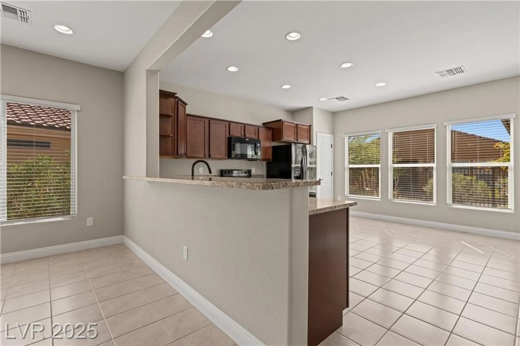 Property Slideshow image 18 of 62 | 1434 moonrise ct, Mesquite, NV, 89034