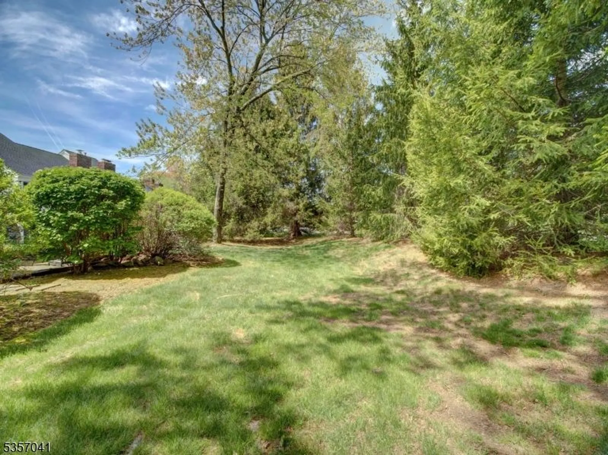 Property Slideshow image 20 of 28 | 77 hampshire dr, Mendham, NJ, 07945