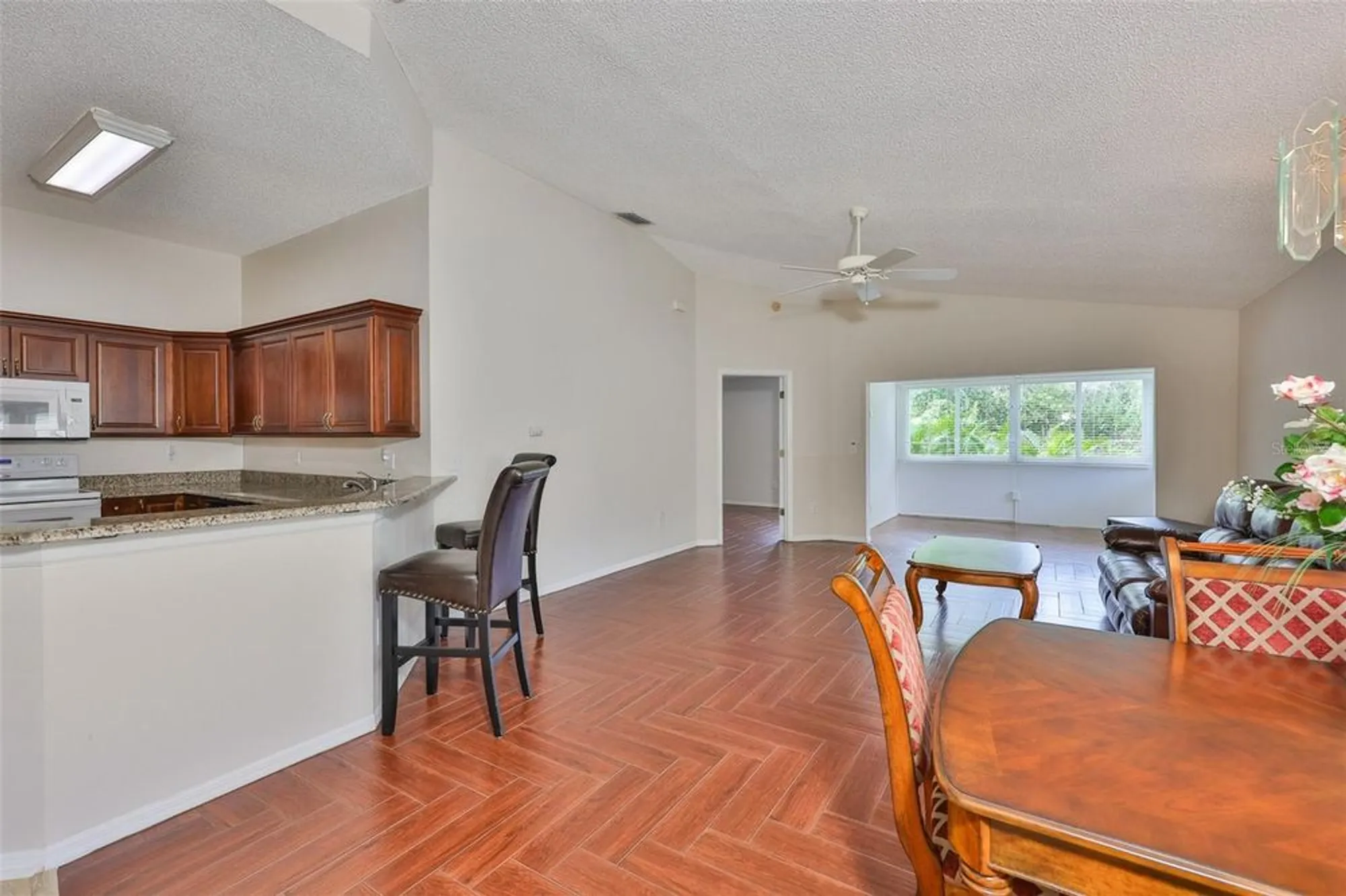 Property Slideshow image 10 of 40 | 2433 nantucket harbor loop, Sun City Center, FL, 33573