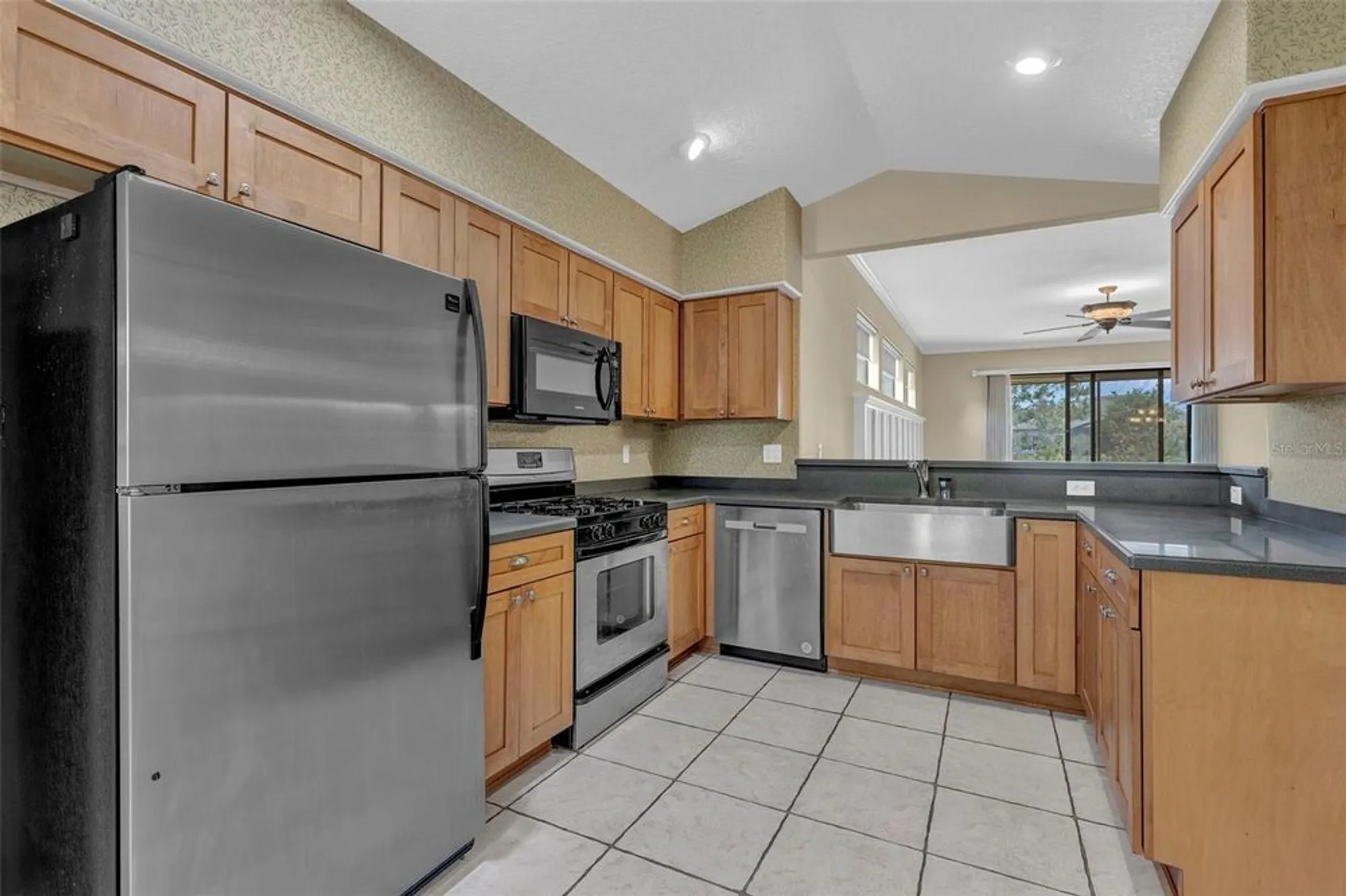 Property Slideshow image 6 of 58 | 8167 bridgeport bay cir, Mount Dora, FL, 32757