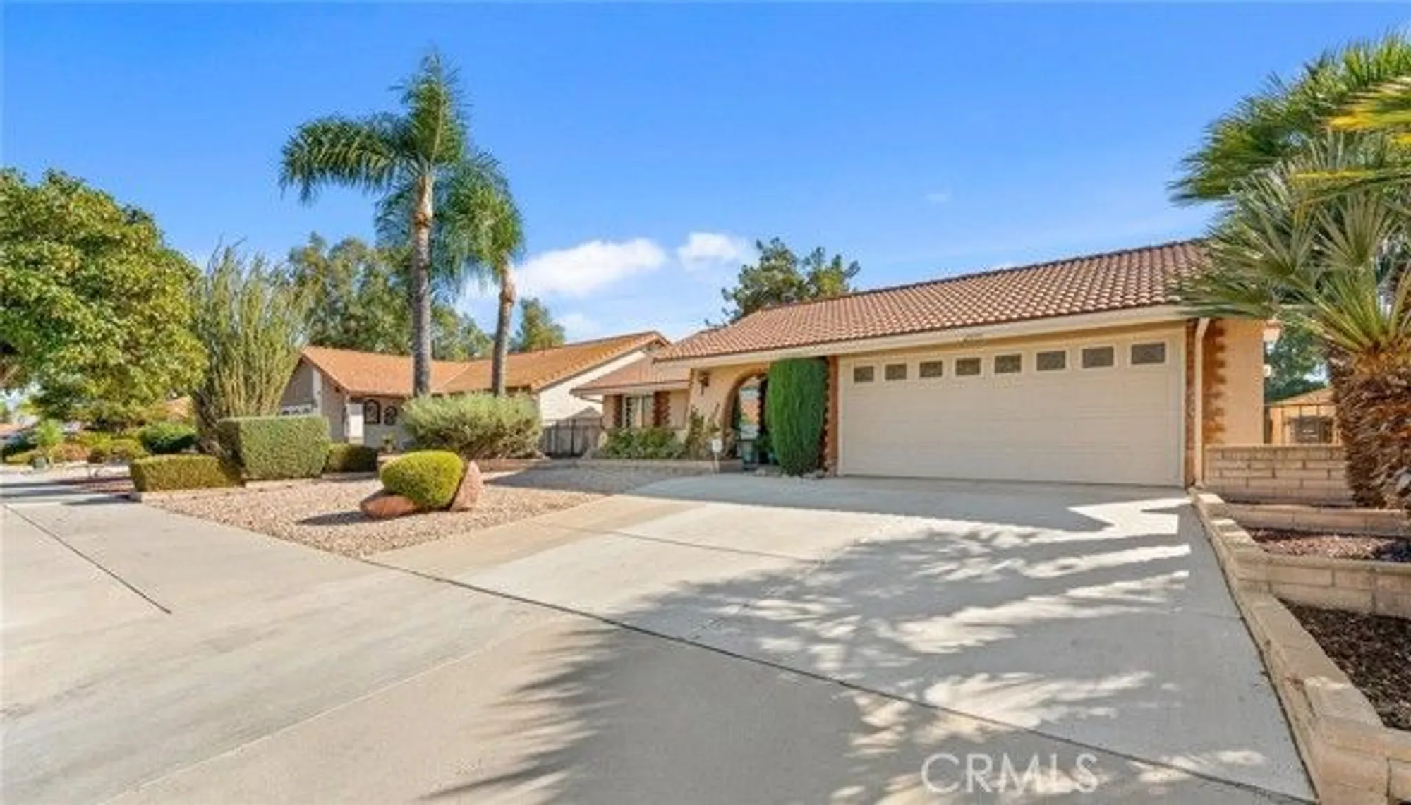 Property Slideshow image 4 of 39 | 2059 silver oak way, Hemet, CA, 92545