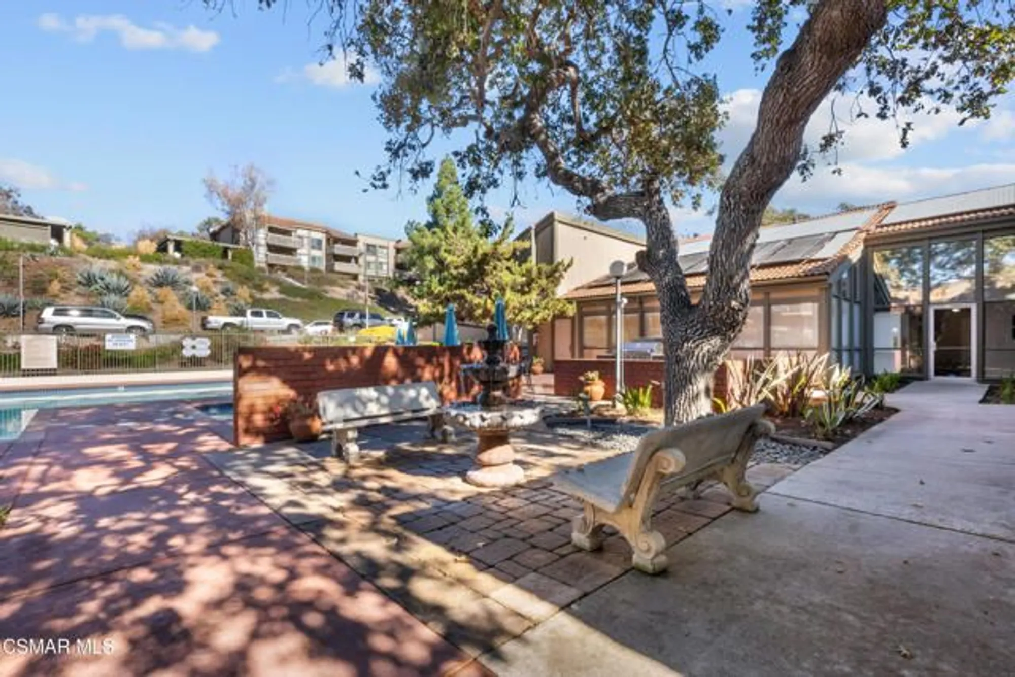 Property Slideshow image 32 of 33 | 351 chestnut hill ct 14, Thousand Oaks, CA, 91360