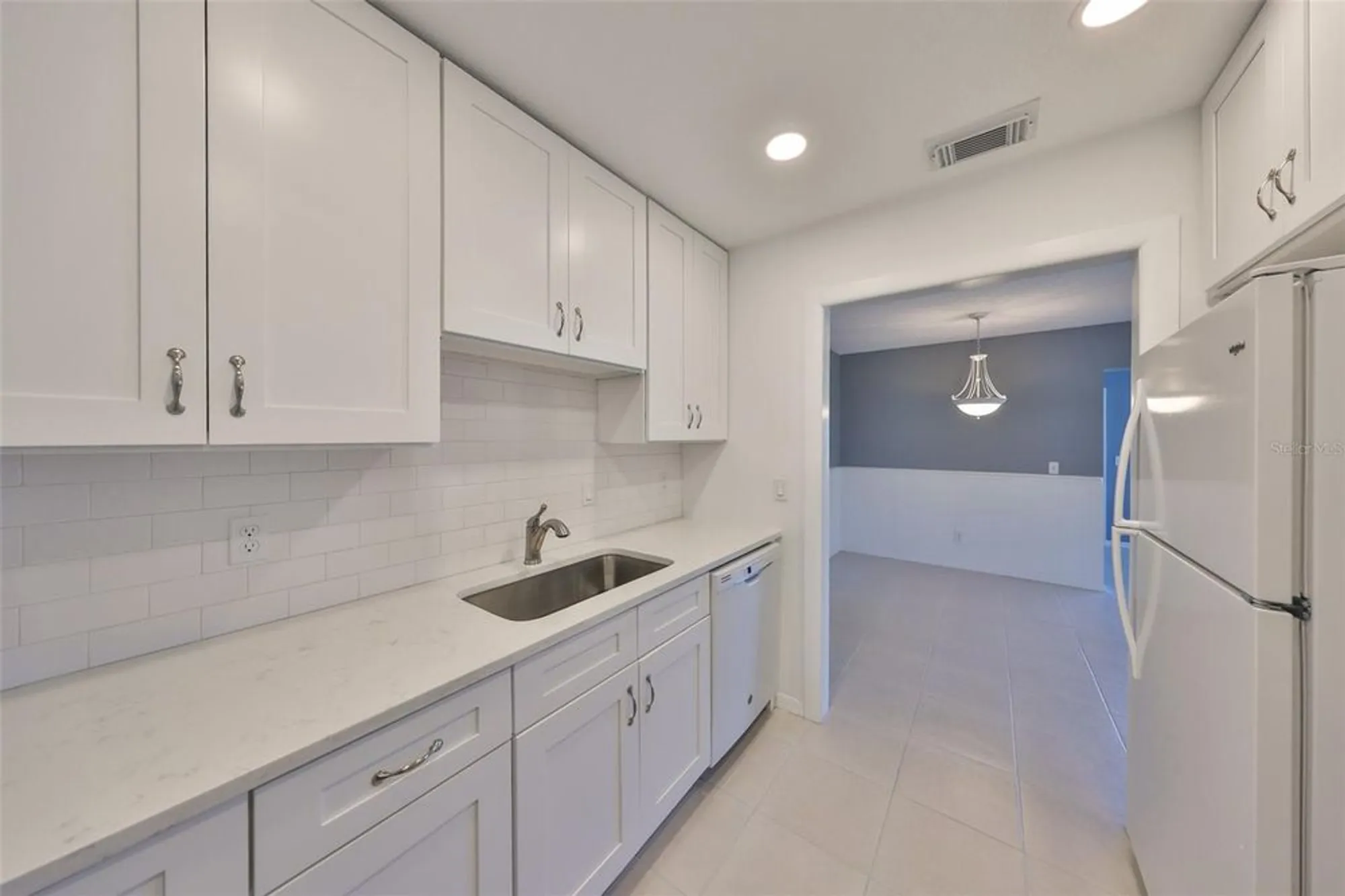 Property Slideshow image 15 of 38 | 124 gloucester blvd 355j, Sun City Center, FL, 33573
