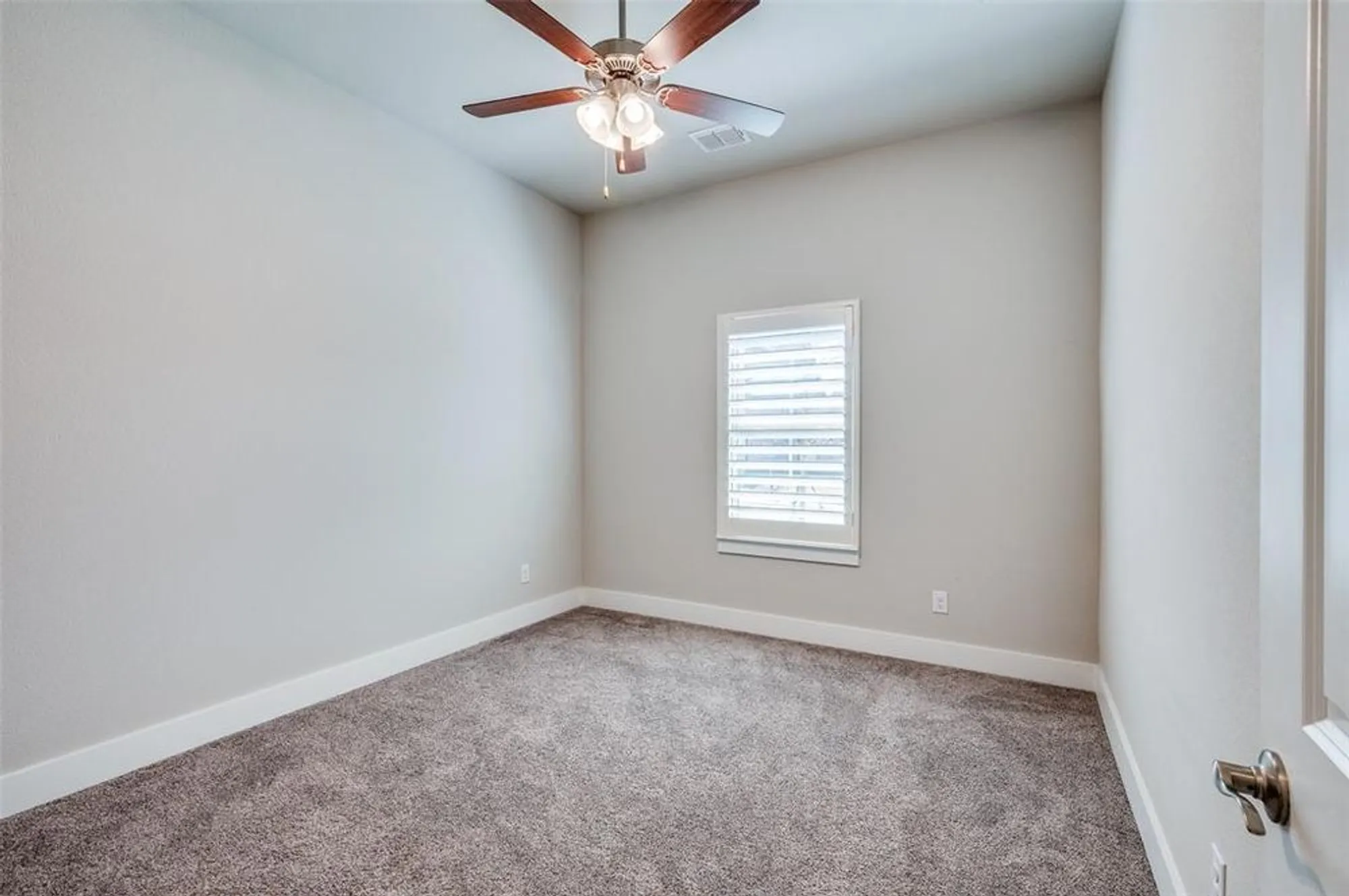 Property Slideshow image 18 of 22 | 7616 cerrito trl, Fort Worth, TX, 76123