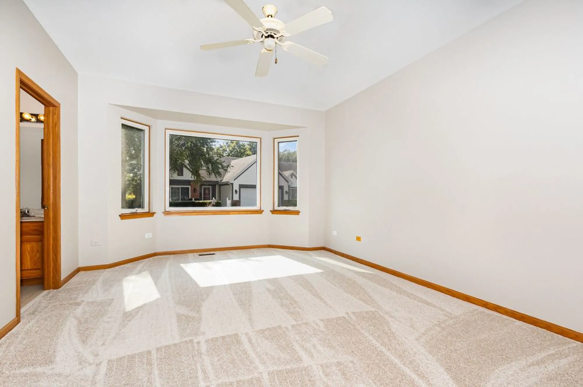 Property Slideshow image 8 of 17 | 21019 w torrey pines ct, Plainfield, IL, 60544