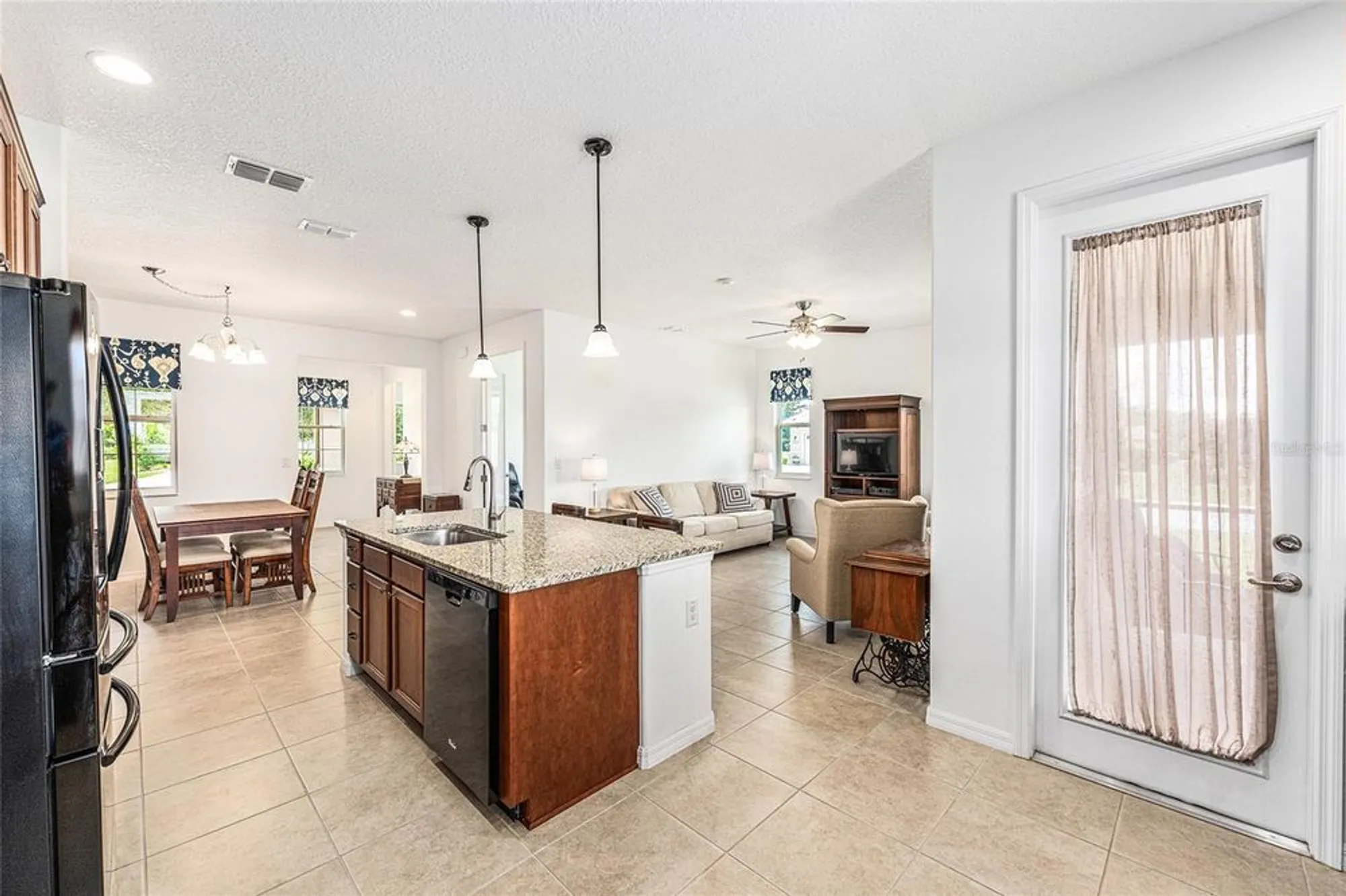 Property Slideshow image 23 of 43 | 9222 sw 97th cir, Ocala, FL, 34481