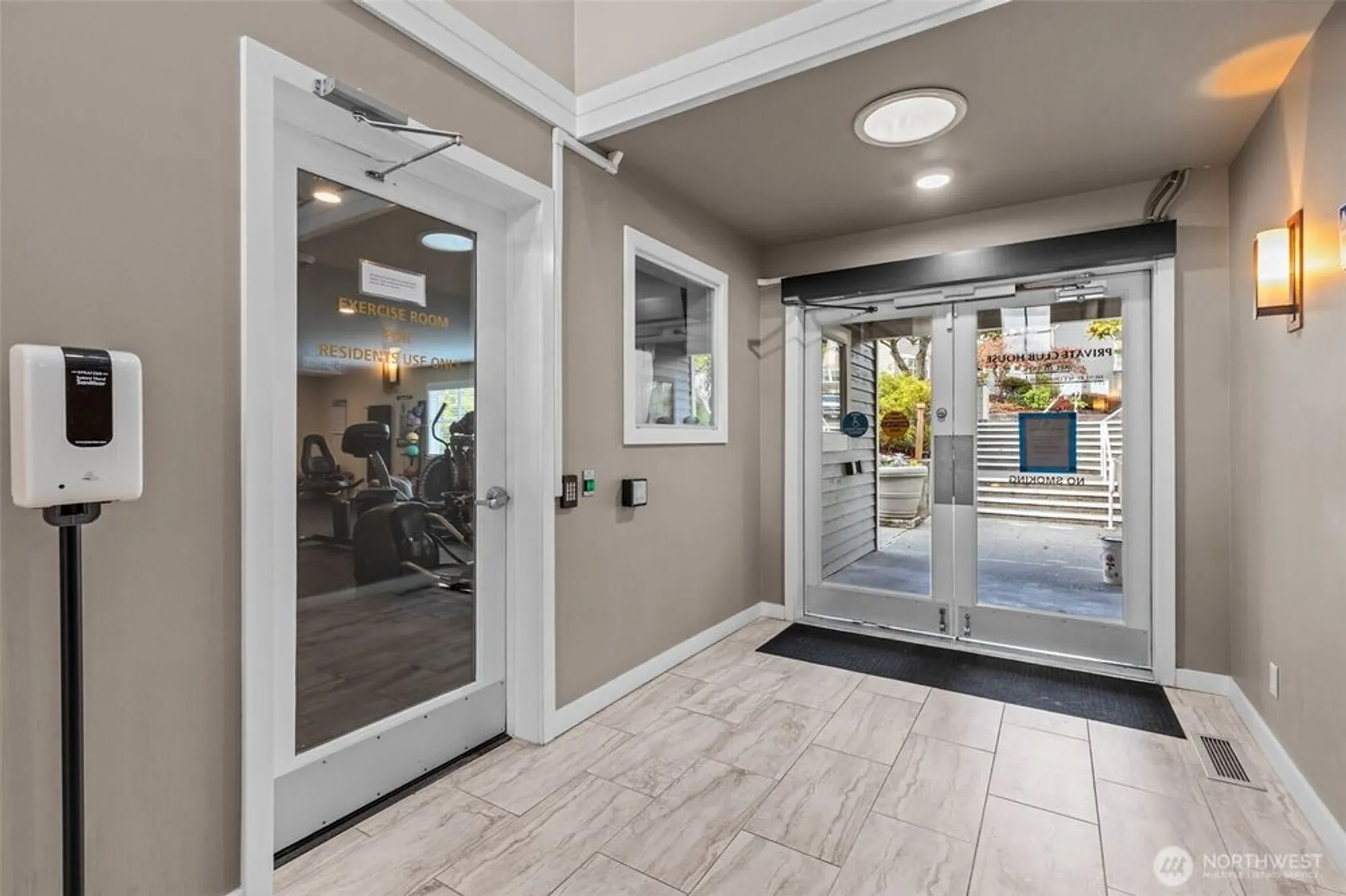 Property Slideshow image 37 of 40 | 22637 se 44th ln, Issaquah, WA, 98029