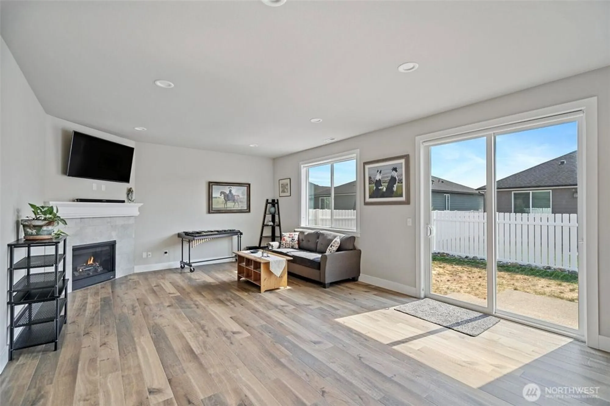 Property Slideshow image 4 of 40 | 112 madrona ln, Orting, WA, 98360