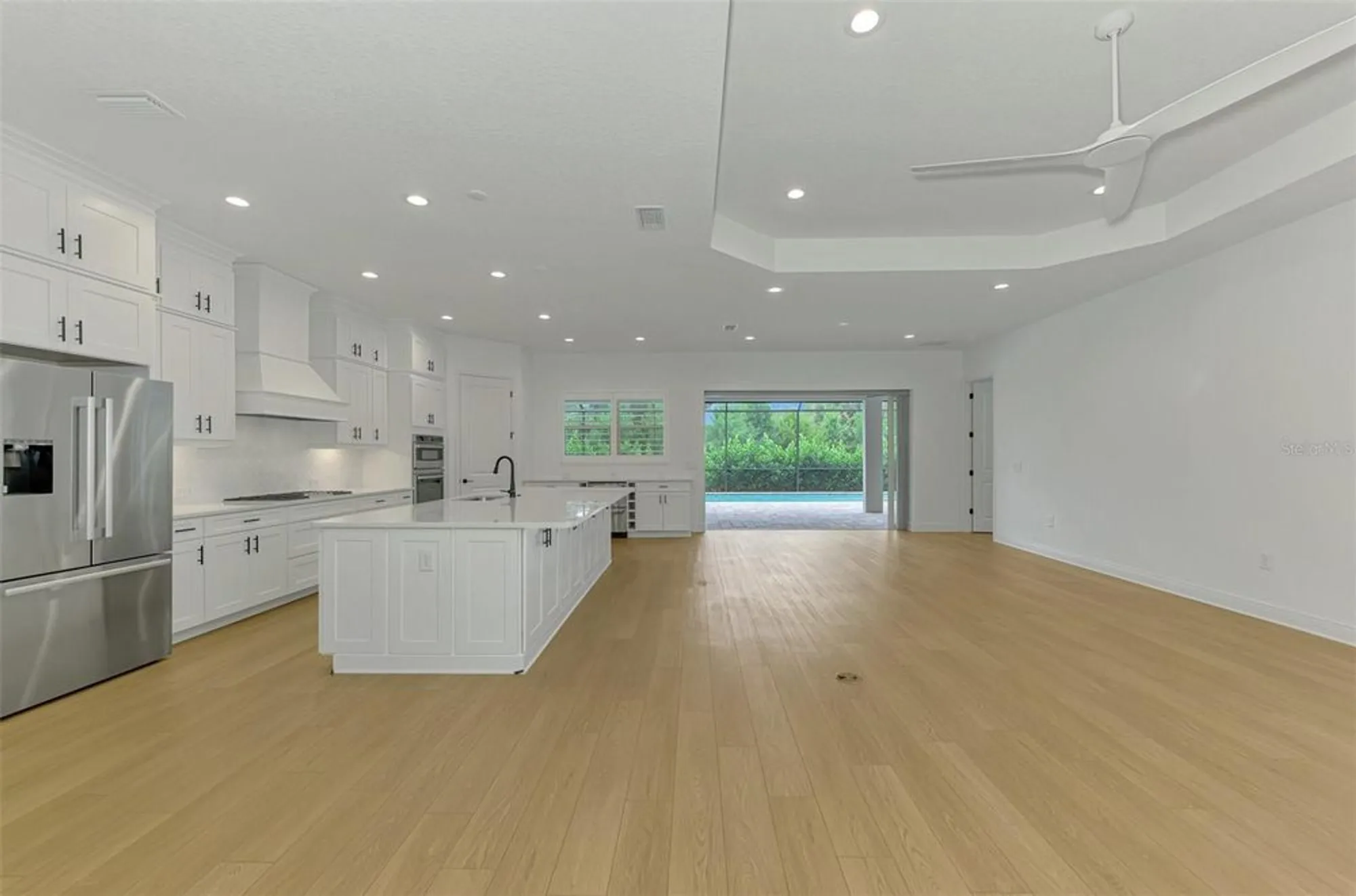 Property Slideshow image 18 of 92 | 21353 holmes cir, Venice, FL, 34293