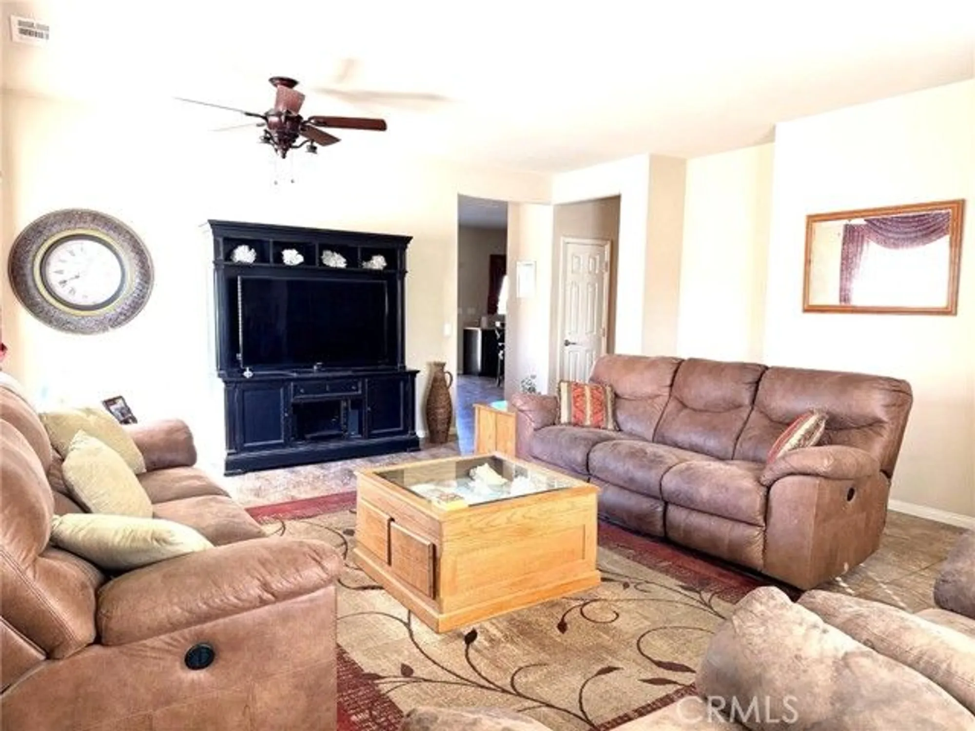Property Slideshow image 4 of 30 | 19422 royal oaks rd, Apple Valley, CA, 92308