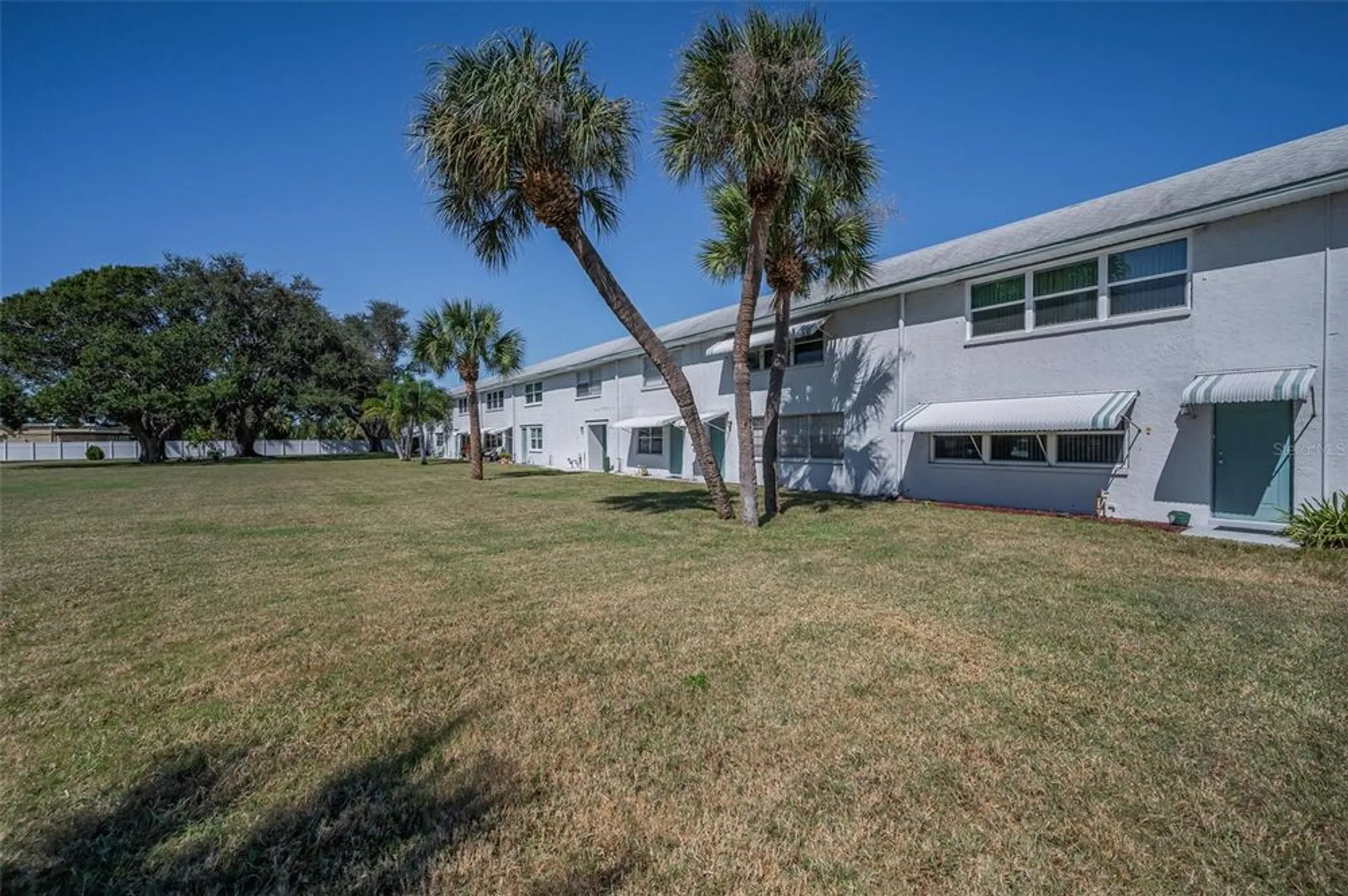 Property Slideshow image 26 of 49 | 5297 81st ln n apt 4, St Petersburg, FL, 33709