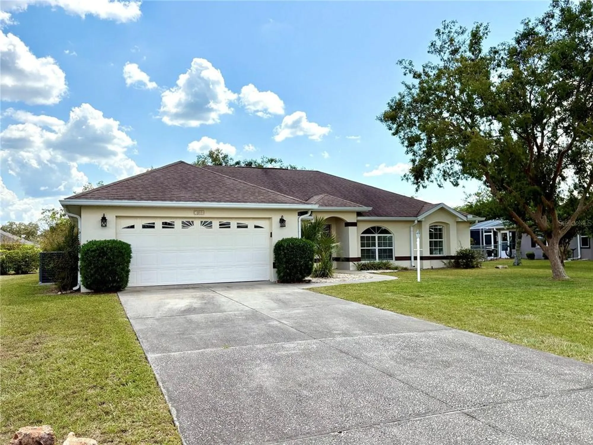 Property Slideshow image 2 of 68 | 4572 nw 32nd st, Ocala, FL, 34482