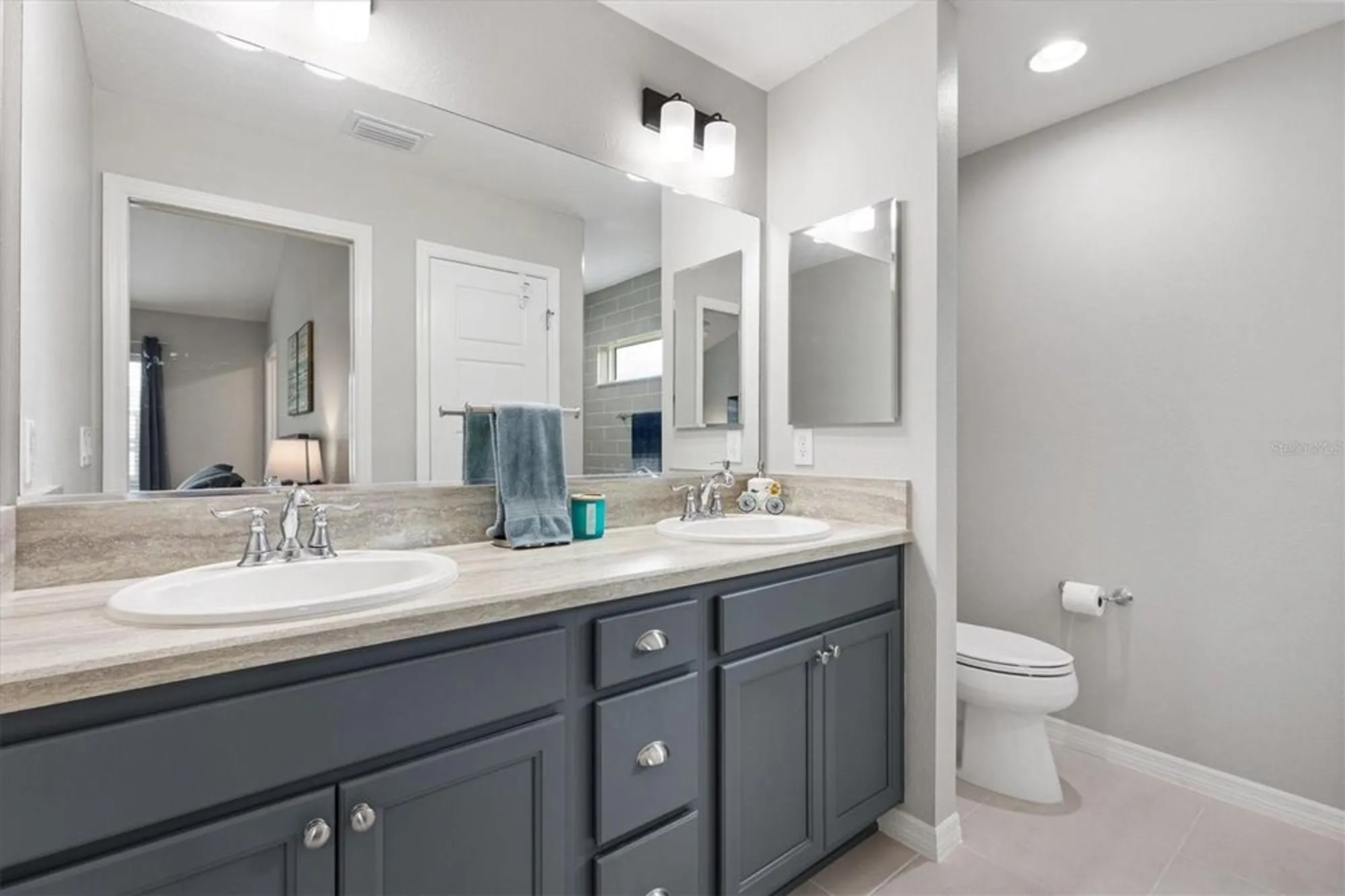 Property Slideshow image 17 of 40 | 2202 landrea loop, The Villages, FL, 32163