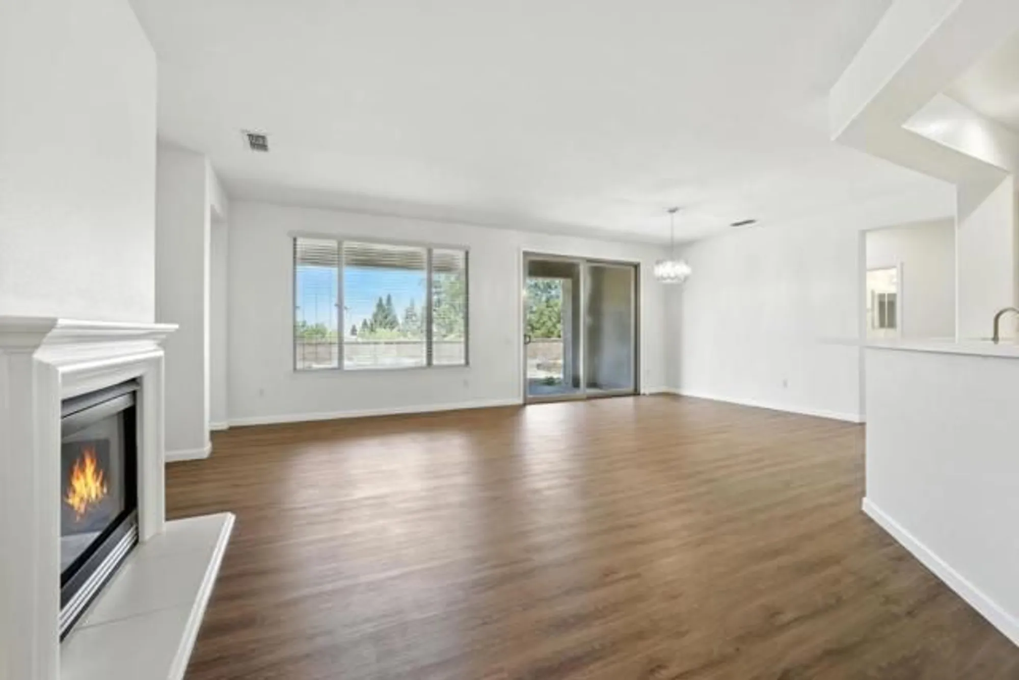 Property Slideshow image 10 of 46 | 1826 grand pheasant ln, Lincoln, CA, 95648