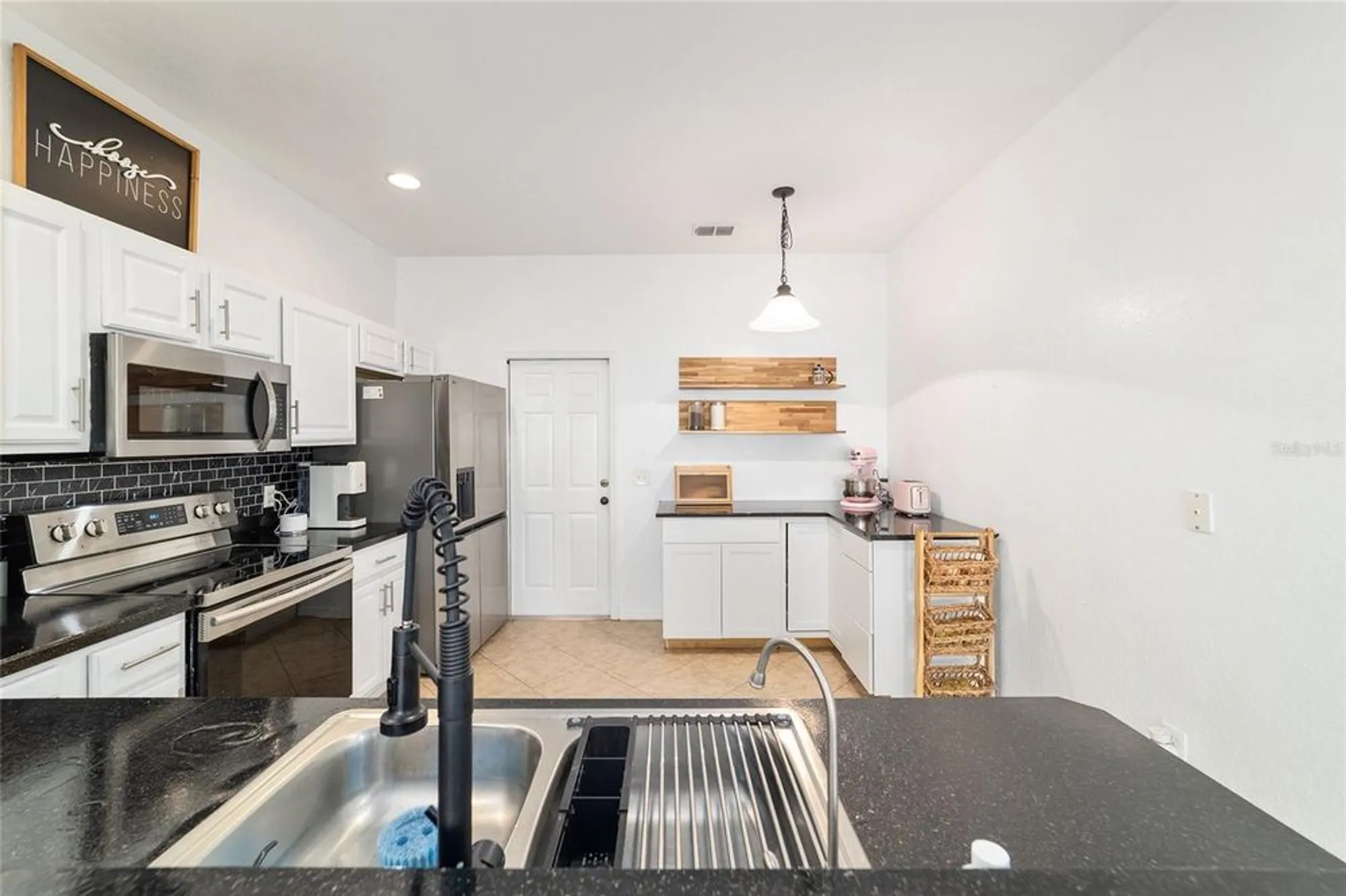 Property Slideshow image 31 of 76 | 5094 ne 122nd blvd, Oxford, FL, 34484