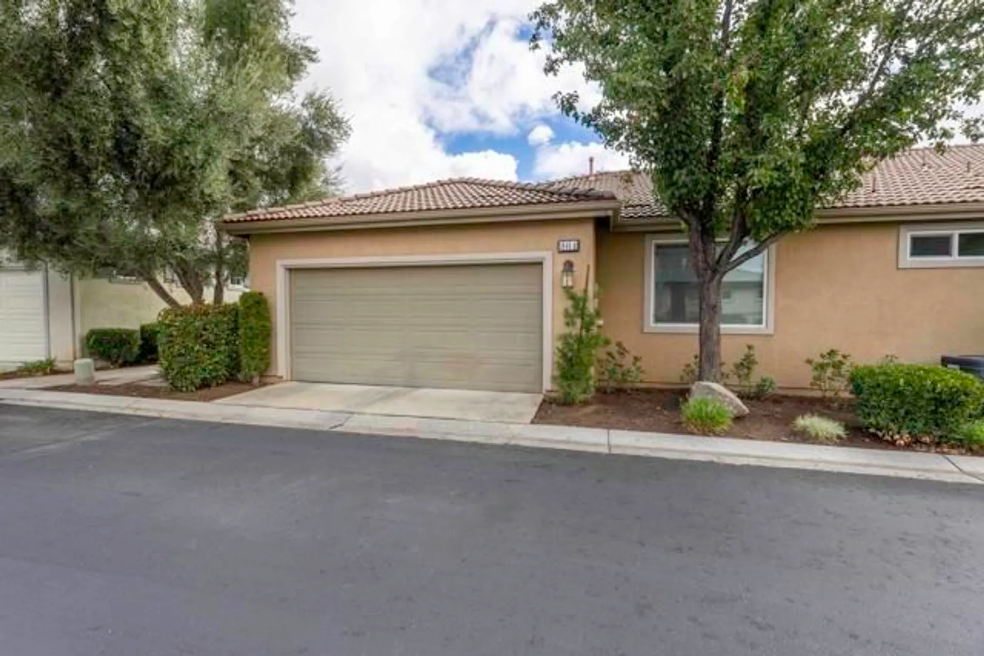 Property Slideshow image 33 of 47 | 1645 beaver crk a, Beaumont, CA, 92223