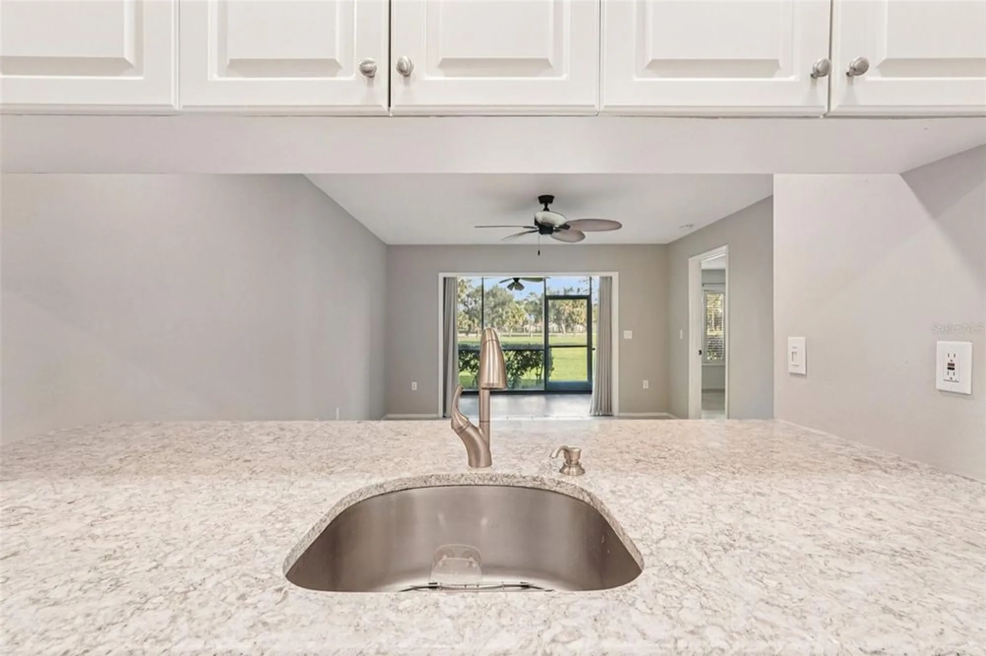 Property Slideshow image 17 of 47 | 5755 avista dr # 5755, Sarasota, FL, 34243